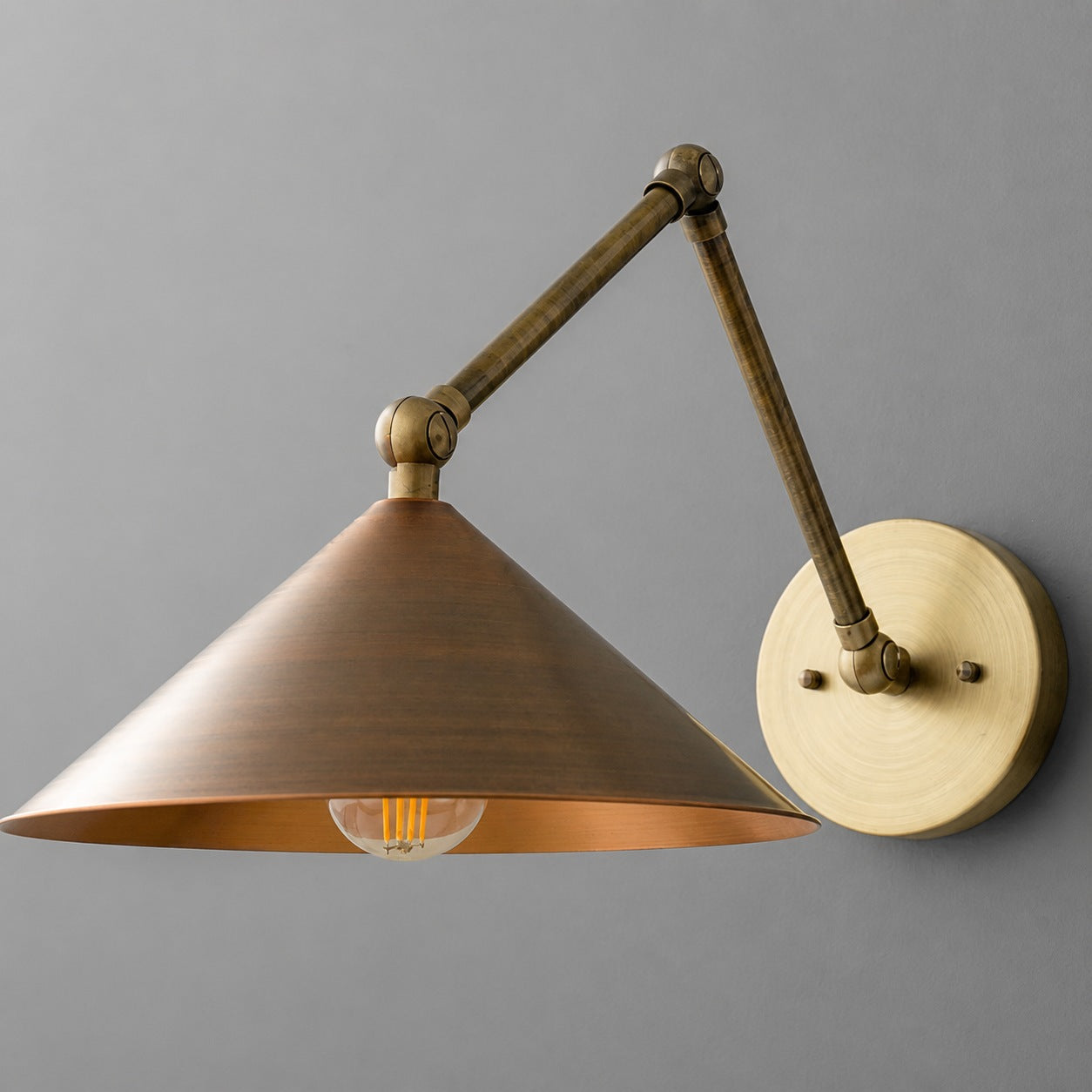 Conique Meta  Adjustable Wall Sconce - Vintage Industrial Light