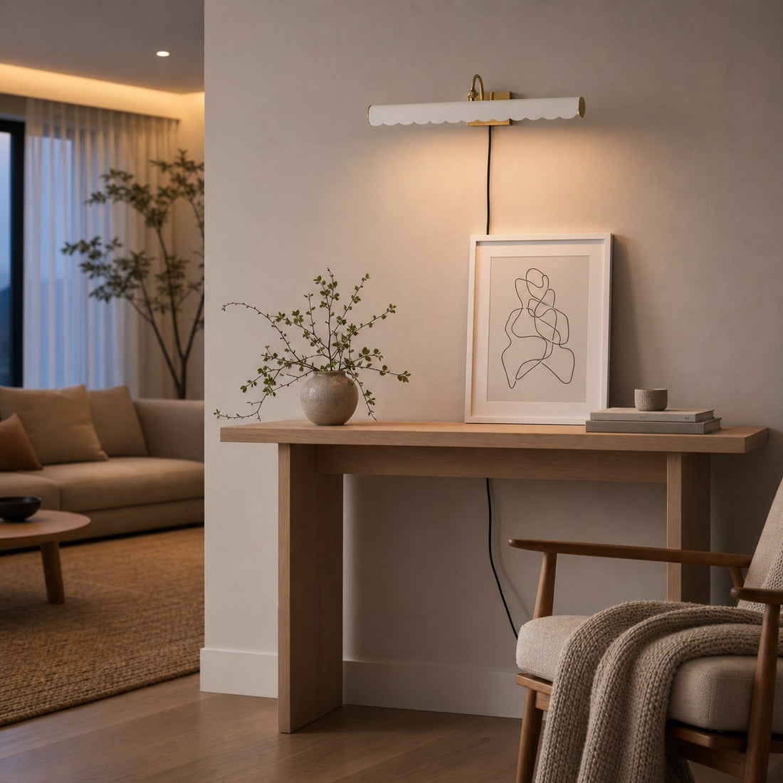 Aurix Artistic Picture Light - A Modern Design Suitable for Artwork Display