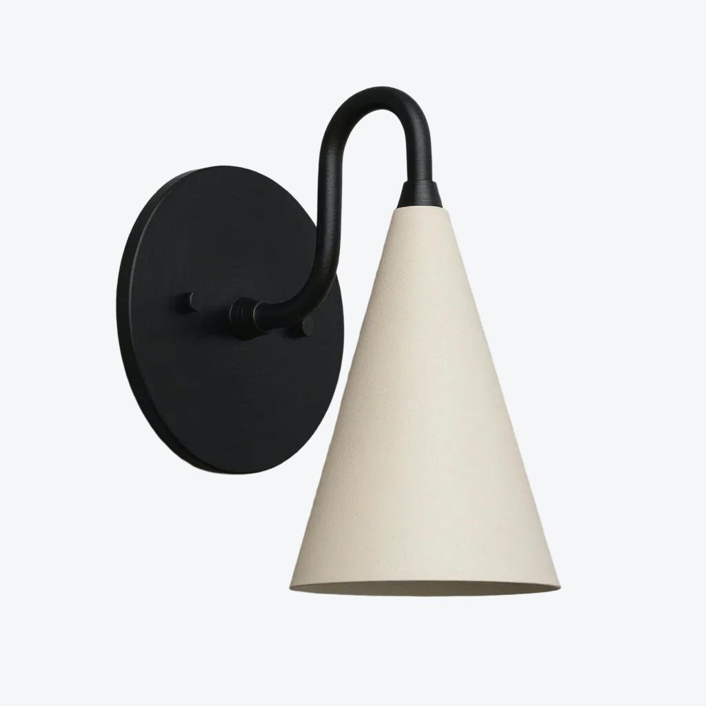 Curva Metal Cone Shade Sconce – Vintage Brass Wall Light for Entryway or Stairwell