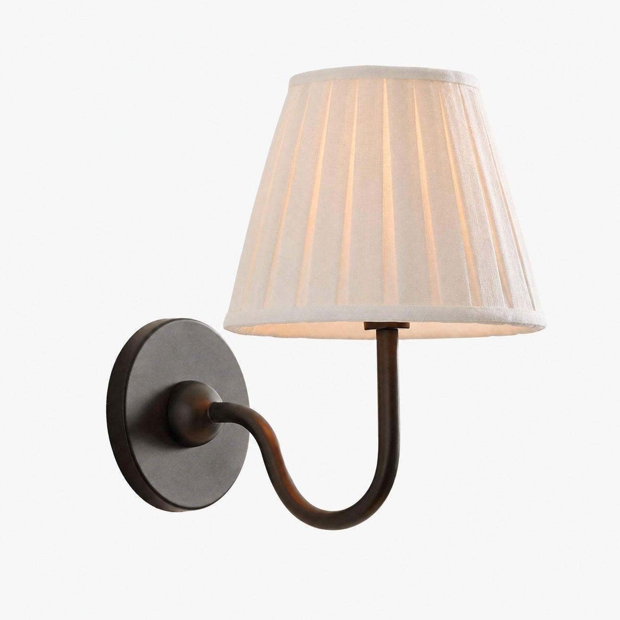 Luvora Vintage Pleated Shade Wall Lamp - Modern Brass Linen Wall Lighting