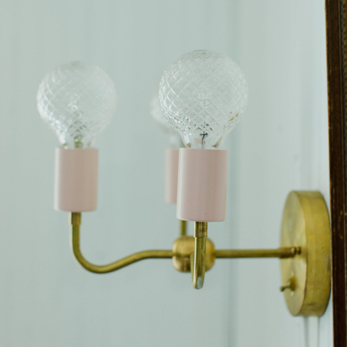 Vintage Style Elegant Three - Arm Metal Wall Sconce