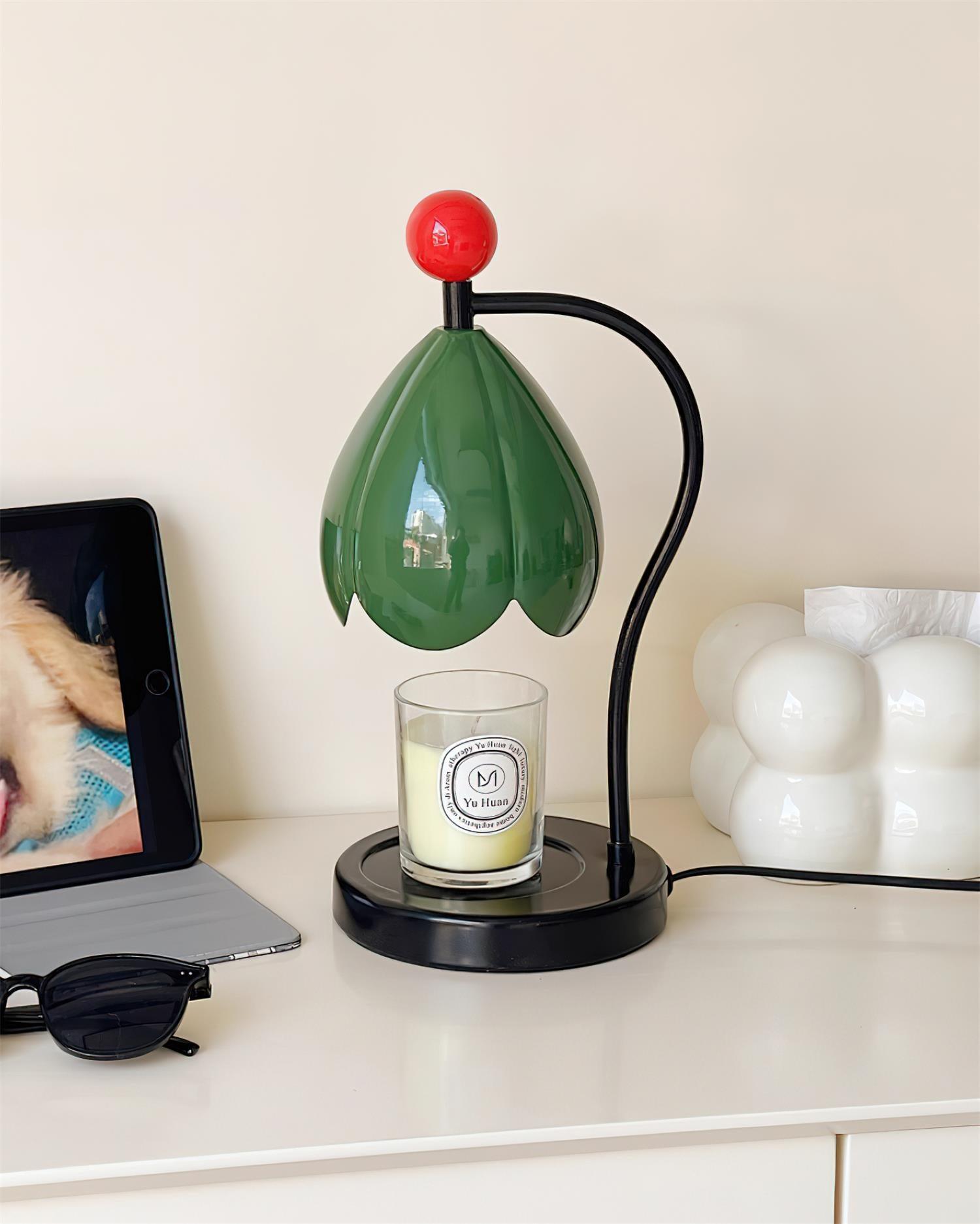 Flower - Shaped Wrought Iron Table Lamp