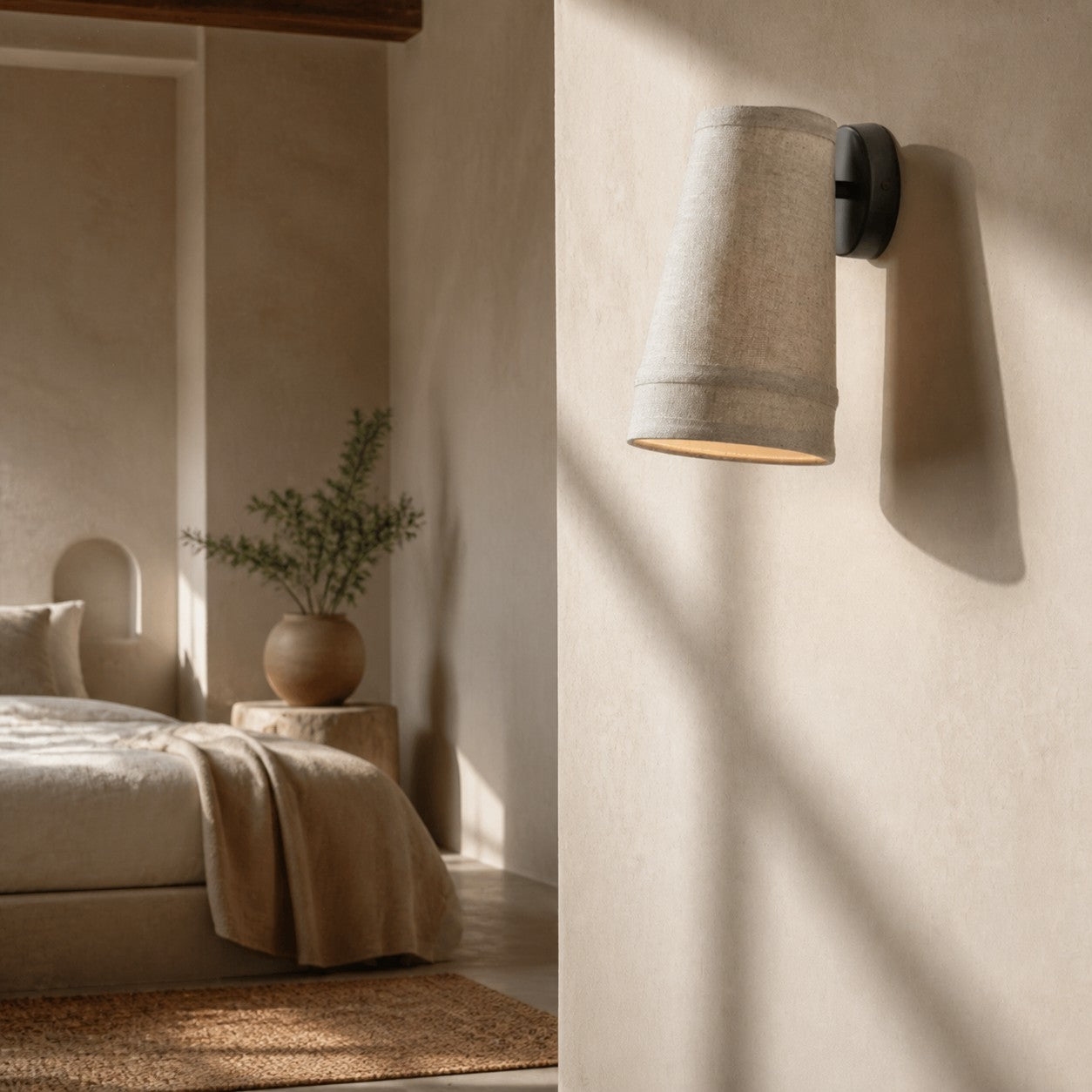Zalen Textured Linen Bronze Wall Light – Soft Retro Wall Sconce for Reading Nook