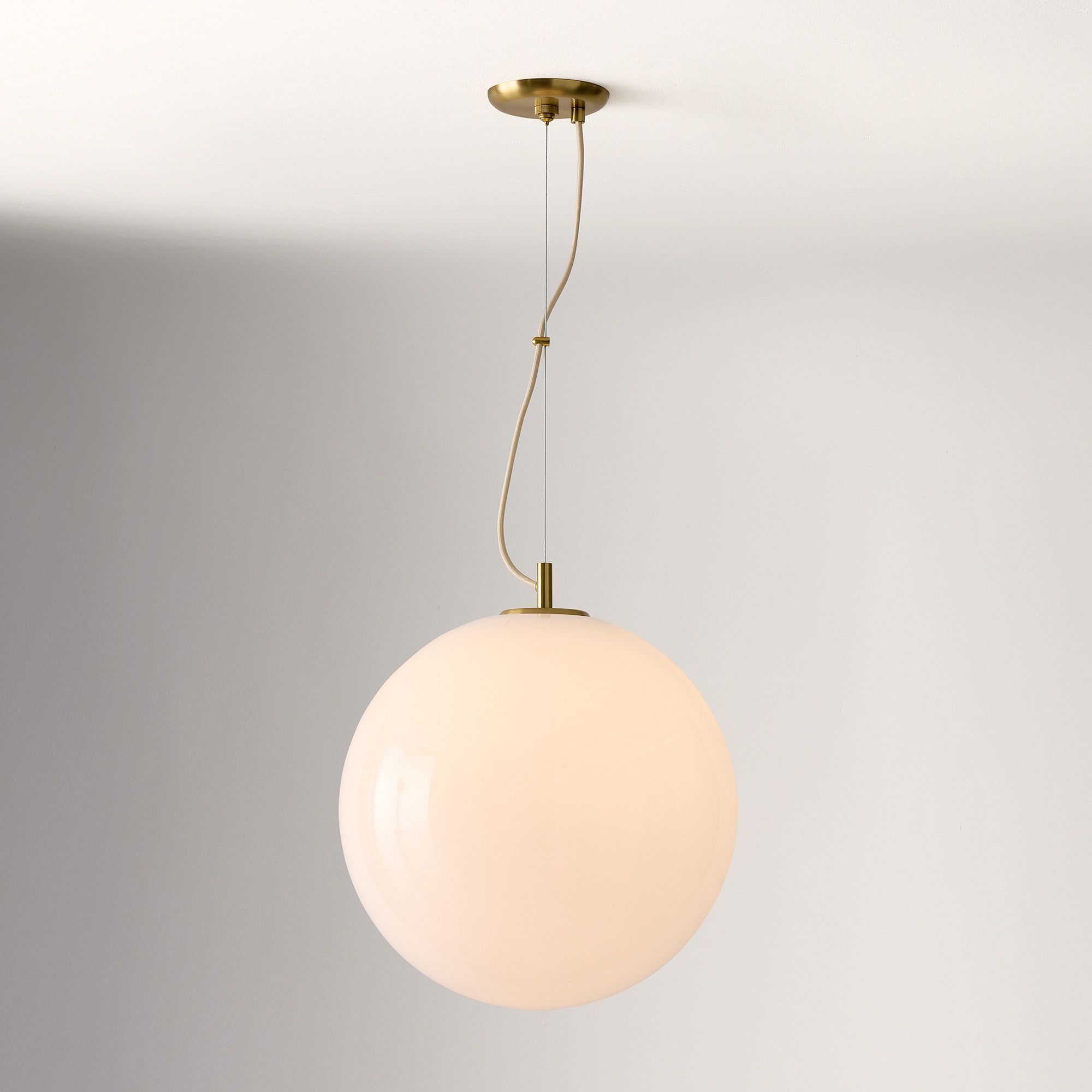 Lumivelle Minimalist Glass Pendant – Adjustable Height Dimmable Design