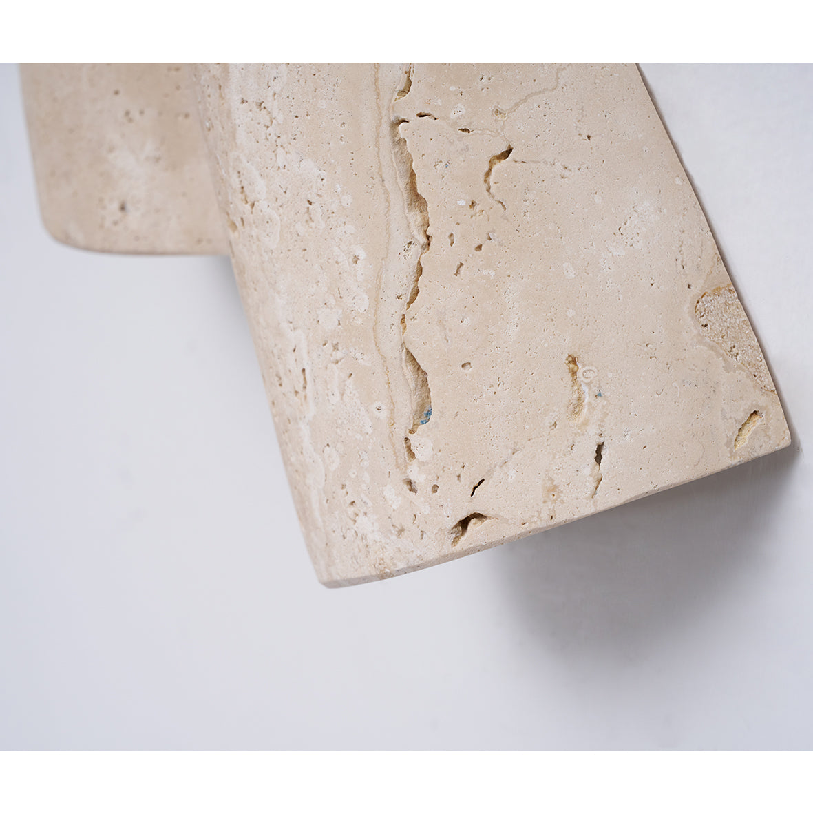 Travertine Wall Lamp – Minimalist Stone Sconce Decorative Lighting for Living Room