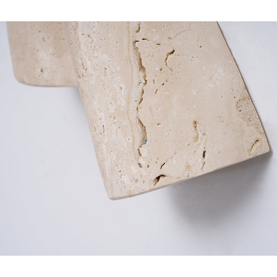Travertine Wall Lamp – Minimalist Stone Sconce Decorative Lighting for Living Room