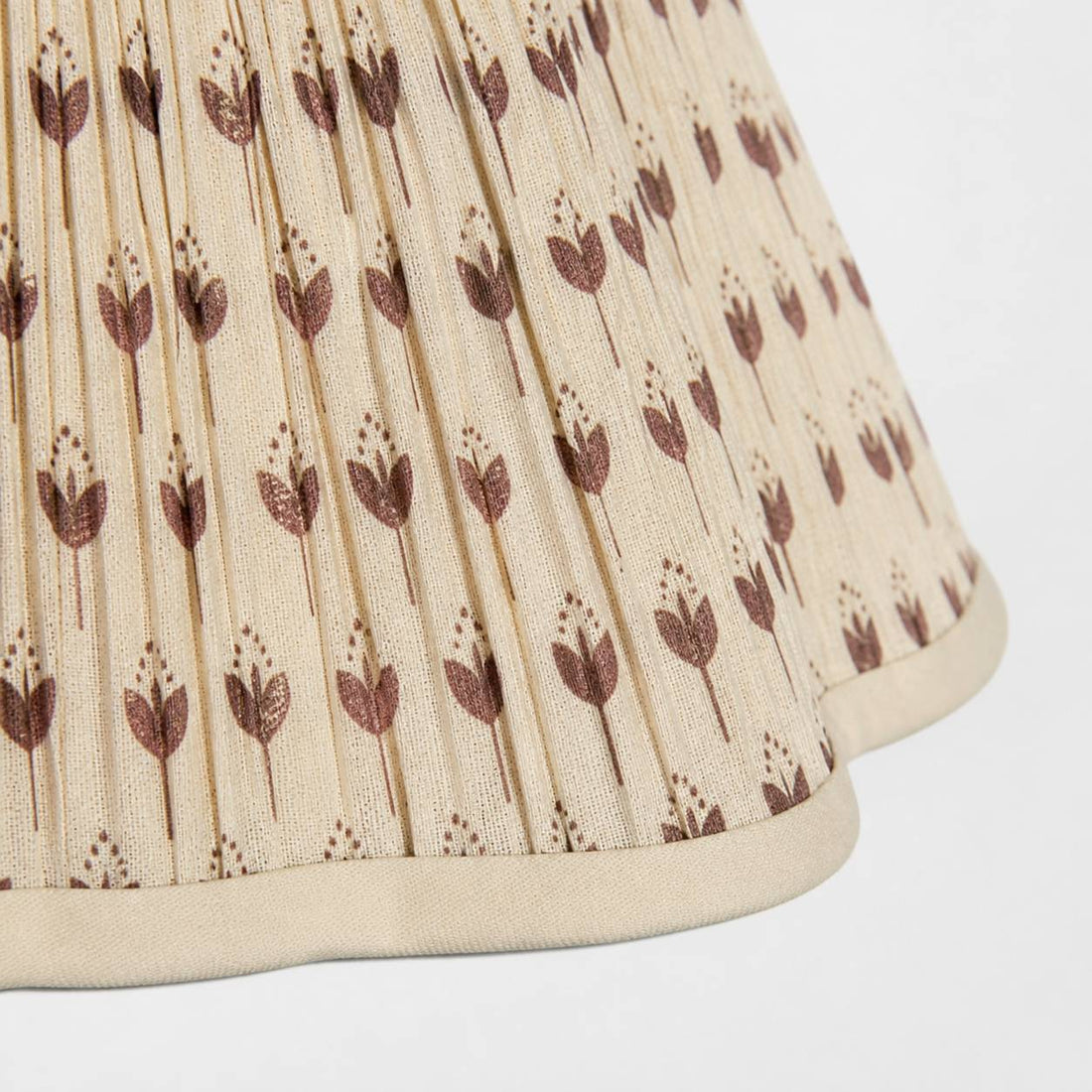 Florevian Modern Linen Pendant Lamp - Art-Inspired Statement Lighting for Dining Space