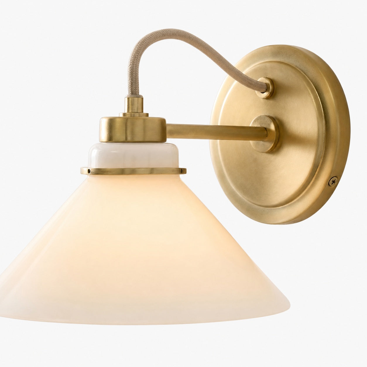 Aurenza Sconce – Farmhouse Wall Light with Metal Accents for Cozy Spaces