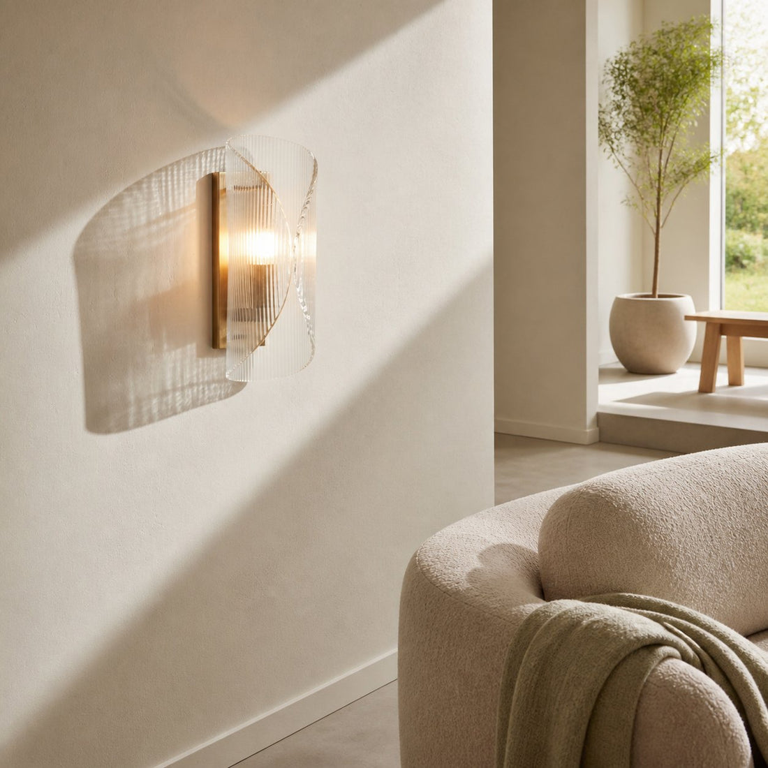 Velora Cylinder Glass Wall Light – Refined Brass Wall Sconce for Entryway or Bedside