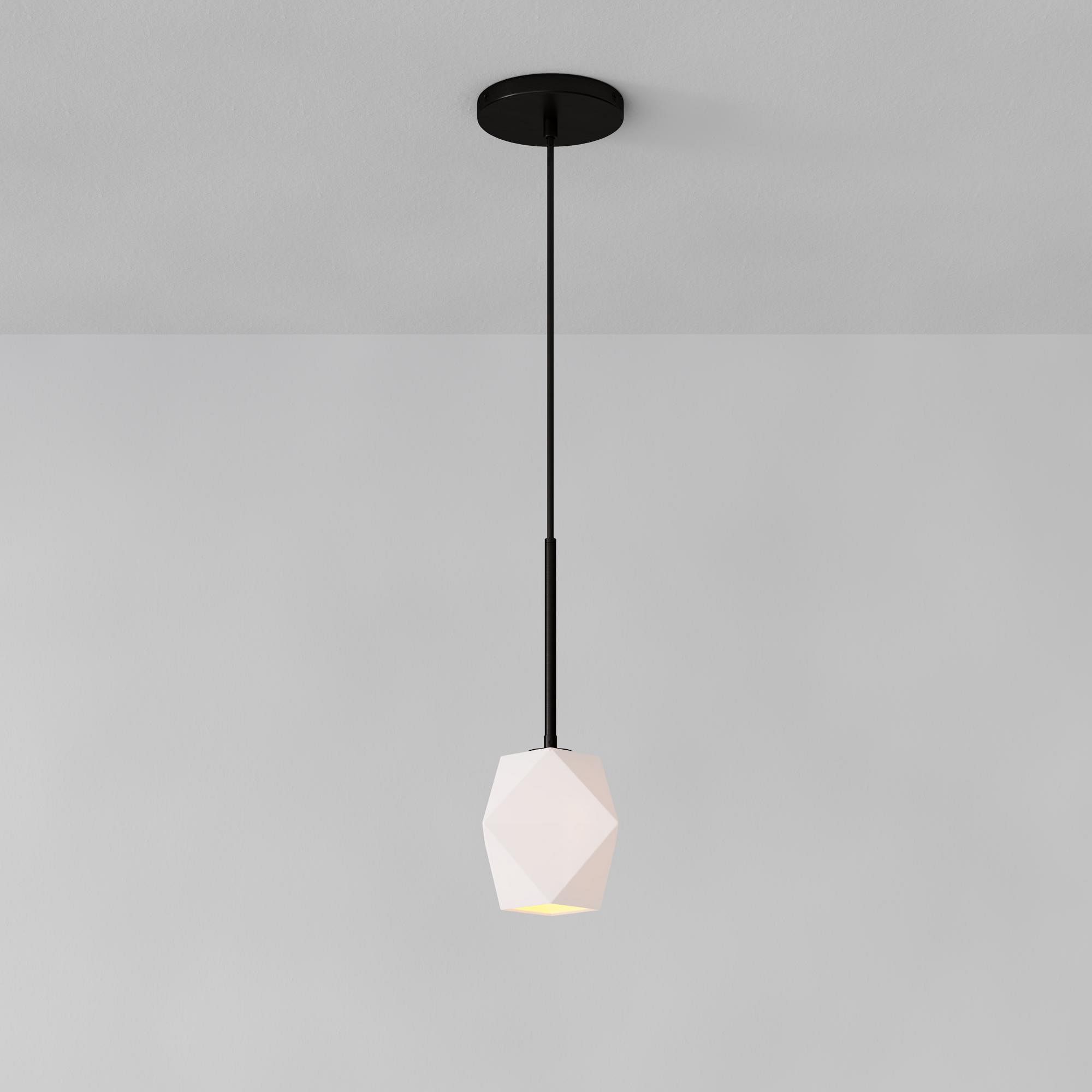 Talvior Faceted Pendant Light – Adjustable Glass Light Fixture