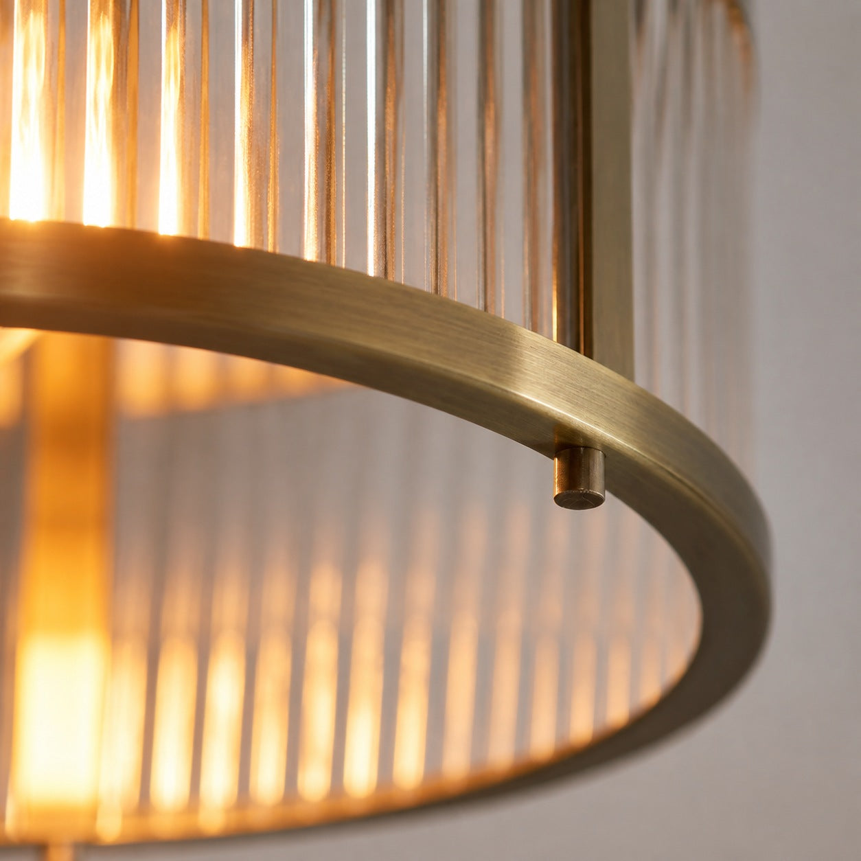 RibGlow Ribbed Glass Flush Ceiling Light – Classic Flush Mount Ceiling Lamp for Living Room or Hallway
