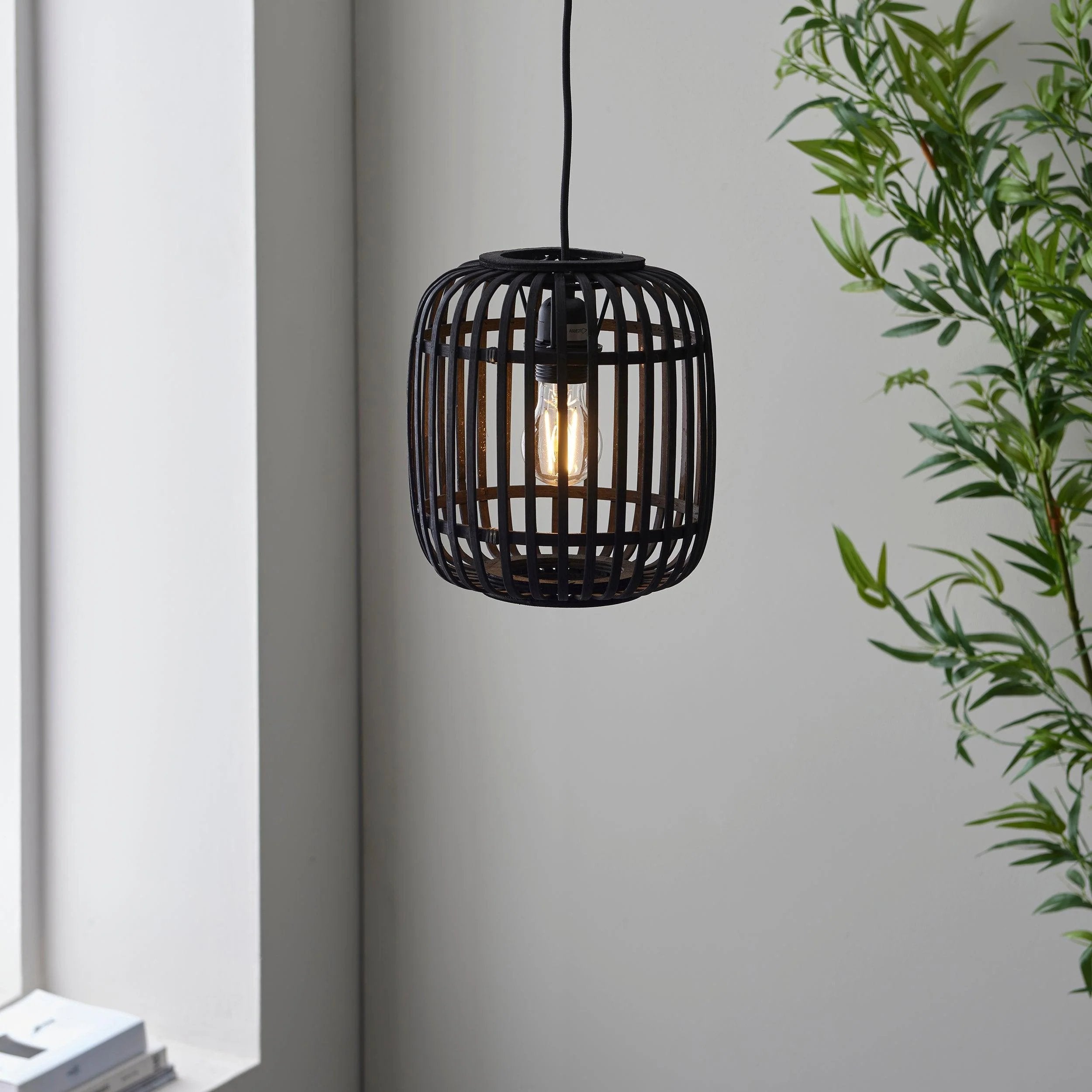 Yumeko Adjustable Bamboo Pendant Lamp - Natural Cage Ceiling Light Perfect for Living & Dining Rooms