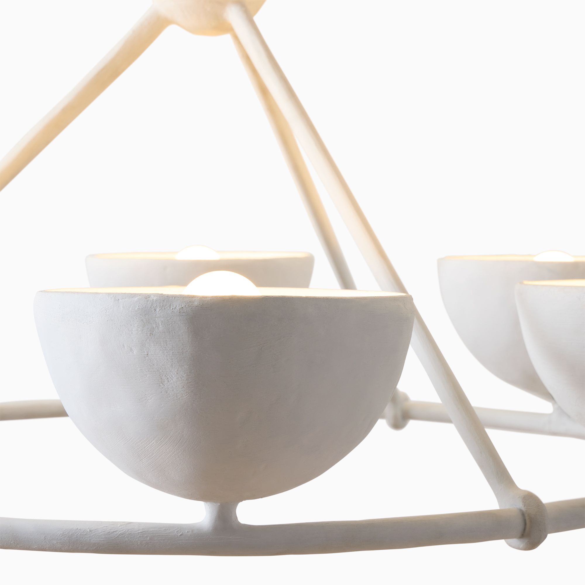 Plara Multi‑Light Chandelier – Modern Polyresin and Plaster for Dining & Foyer