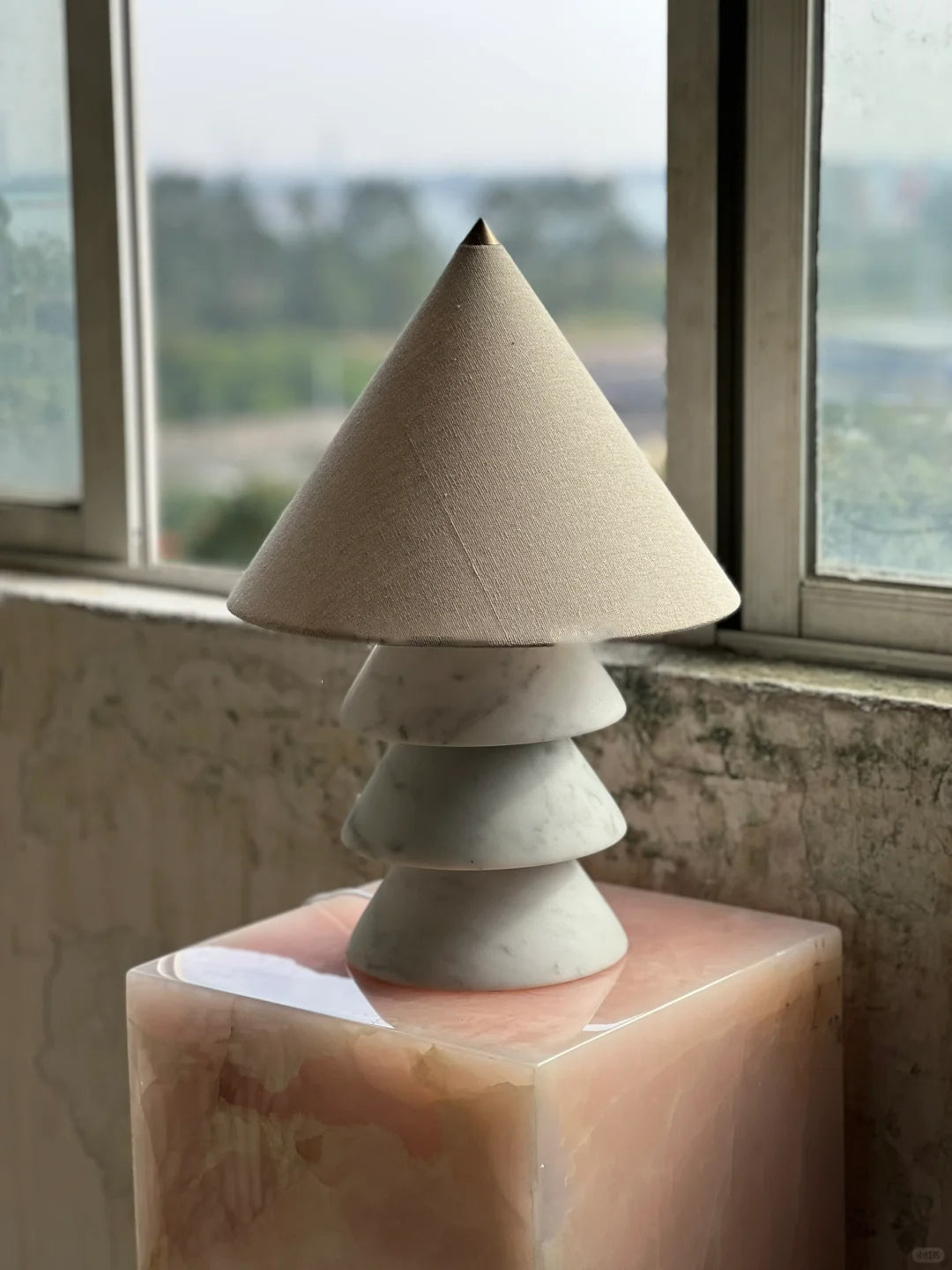 Flax Onyx Table Lamp