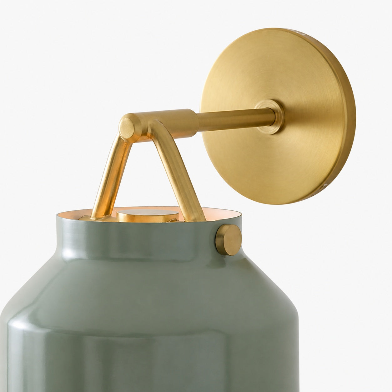 Hanton Modern Minimalist Brass and Glass Sconce – Damp Rated for Bathrooms