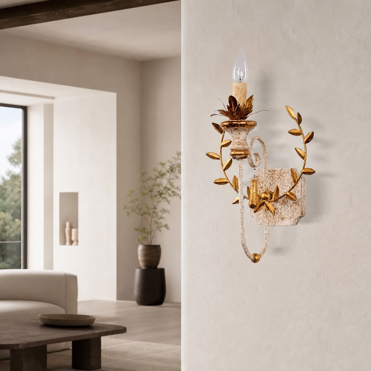 Cumiers Wall Lamp