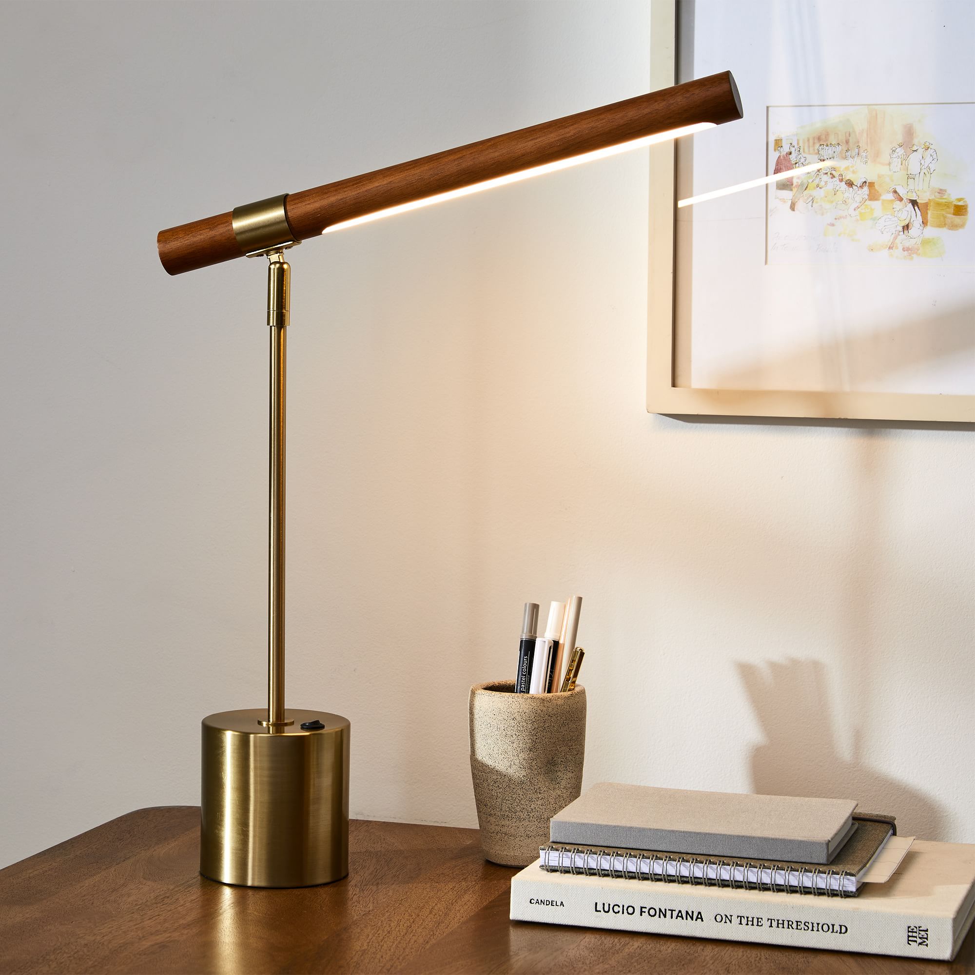 Moss Modern Linear Wood LED Table Lamp – Adjustable Swivel, USB Charging