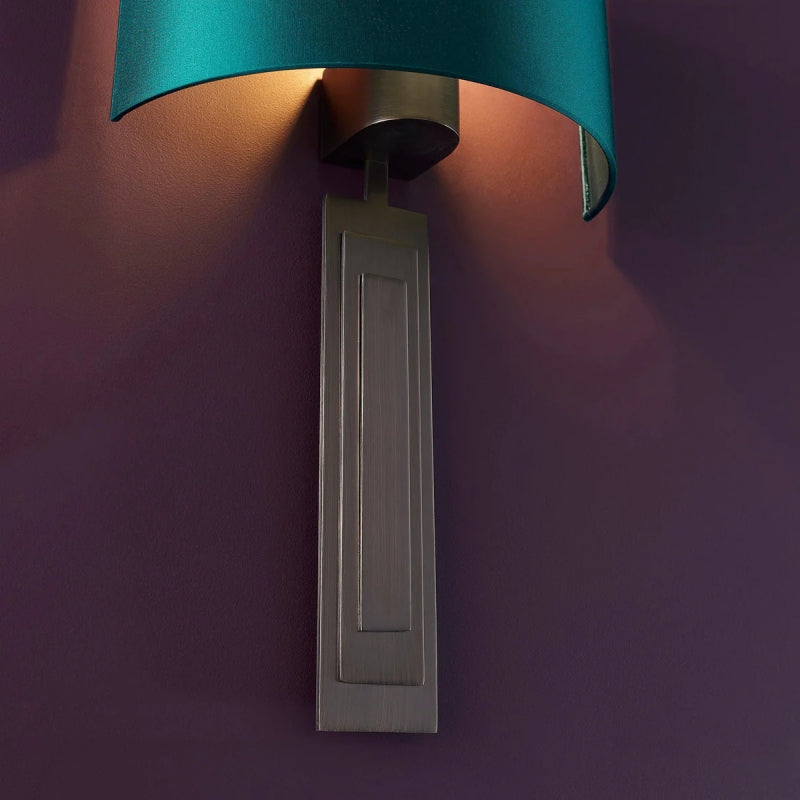 Linexis Vintage-Inspired Wall Sconce with Sculpted Arm Design – Modern Art Deco Style for Hallways & Bedrooms