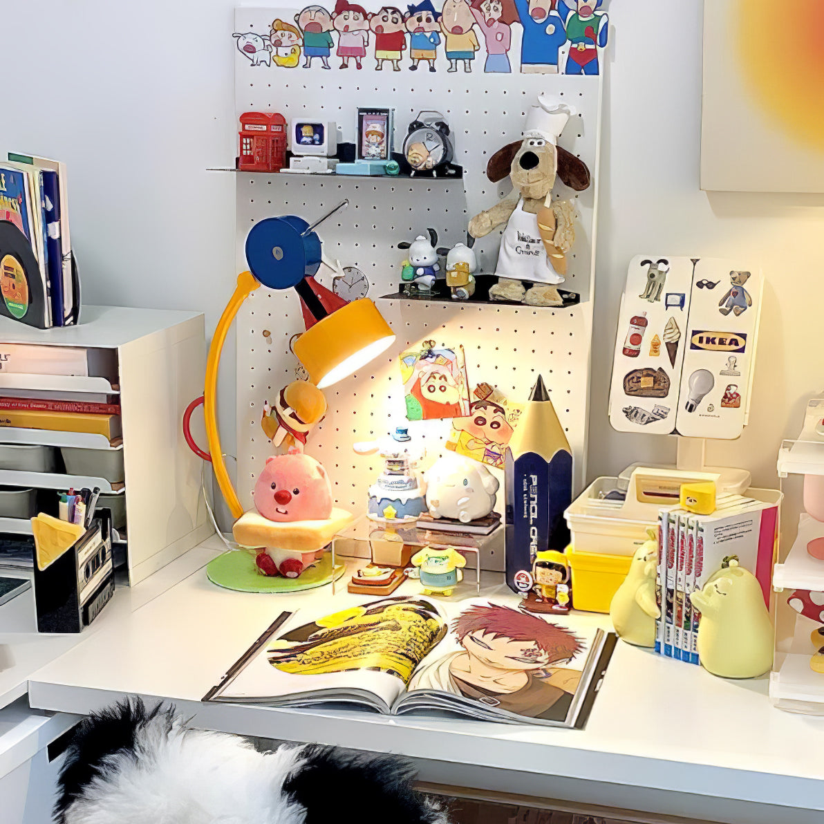 Colorful Curved Table Lamp