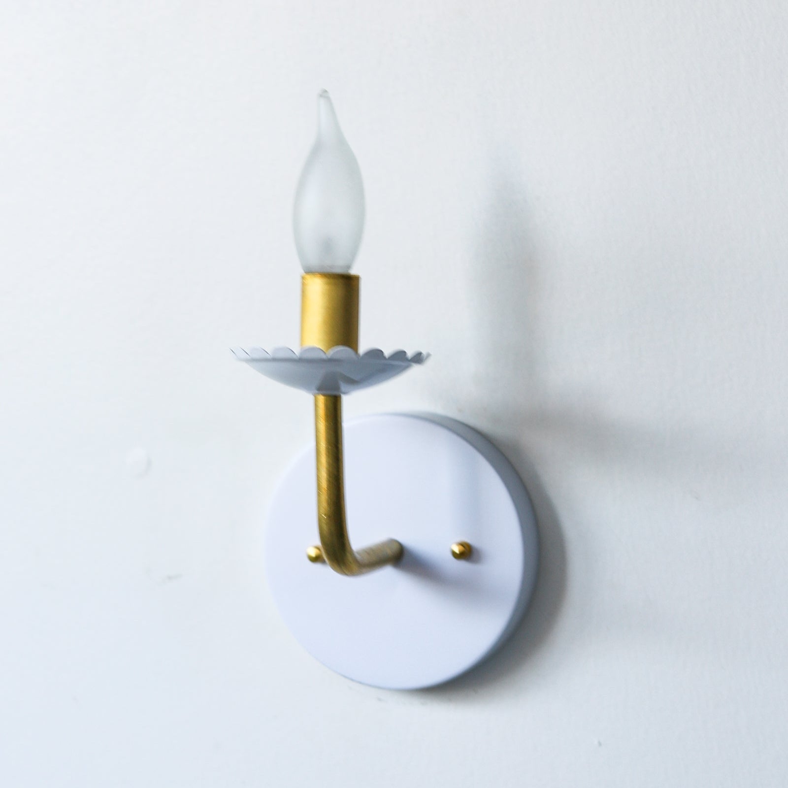 Decorative Wall Sconce Lighting - Retro Minimalist Style for Any Room
