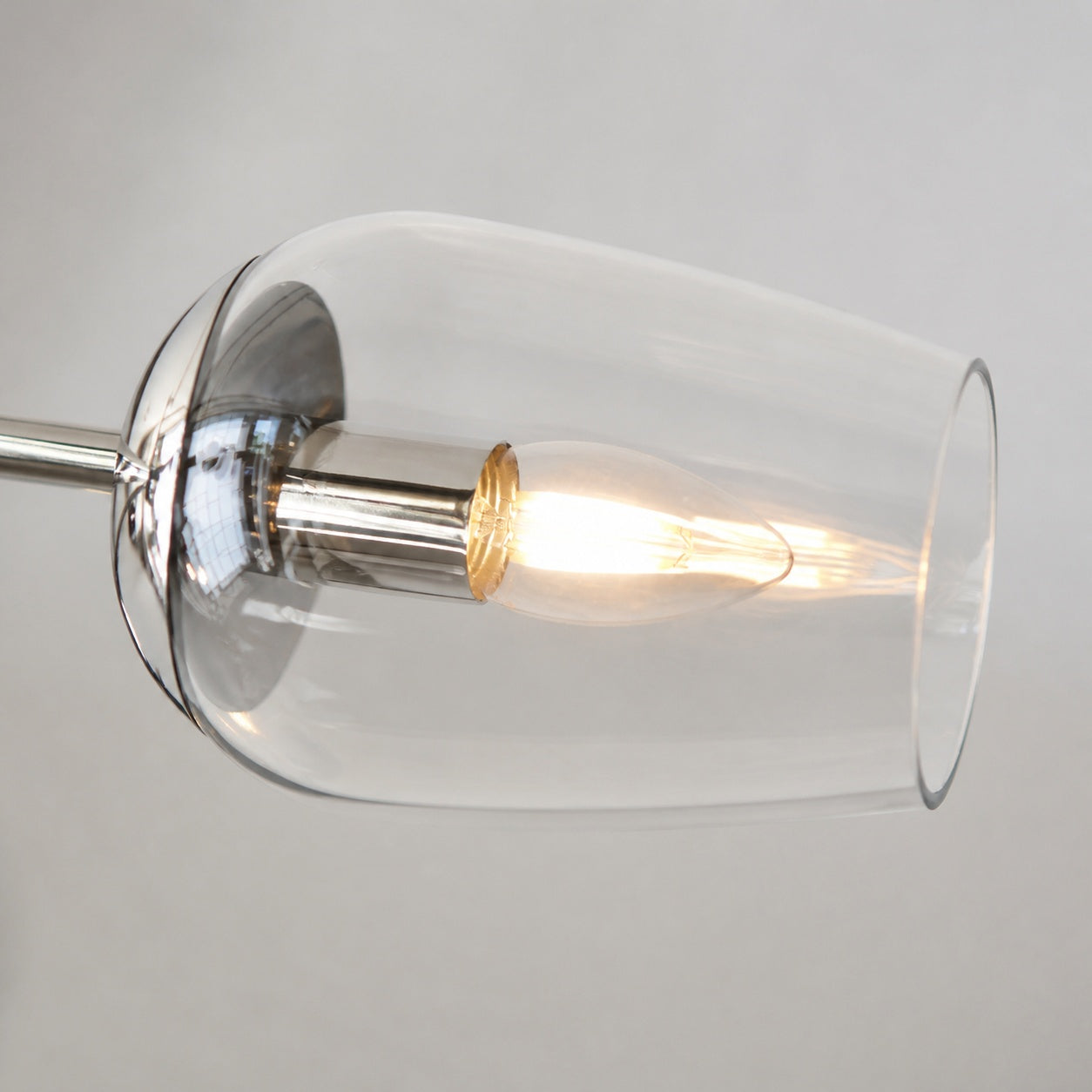 Serion Glass 6-Light Pendant Light - Modern Pendant with Clear Glass Shades for Living Room