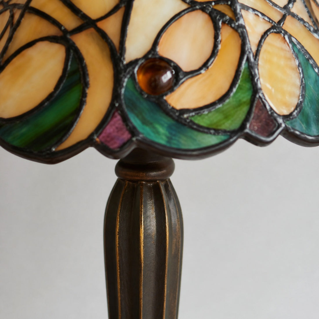 TF Jamelia Classic Stained Glass Table Light Lamp - Handcrafted Glass Light for Bedroom