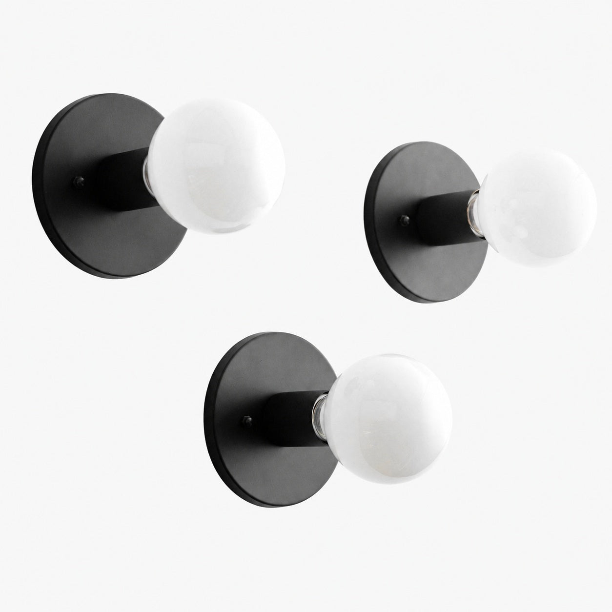 Glorica Glass Minimalist Wall Sconce - Versatile Modern Light For Any Room