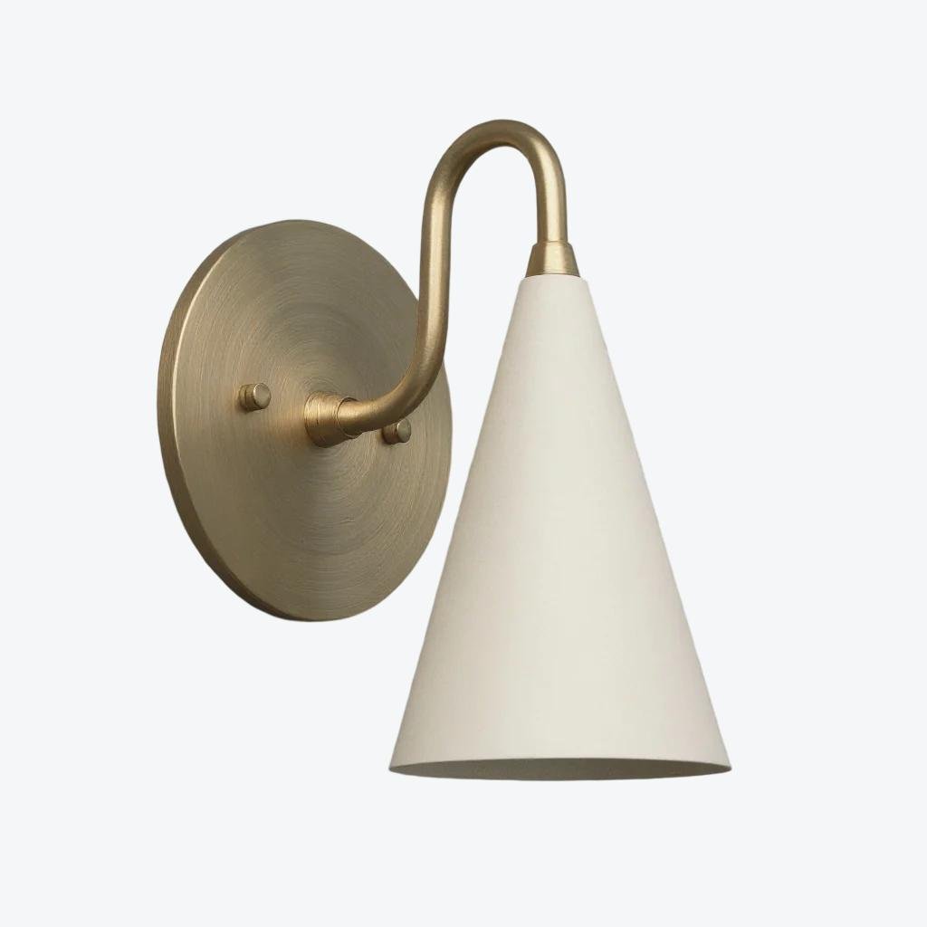Curva Metal Cone Shade Sconce – Vintage Brass Wall Light for Entryway or Stairwell