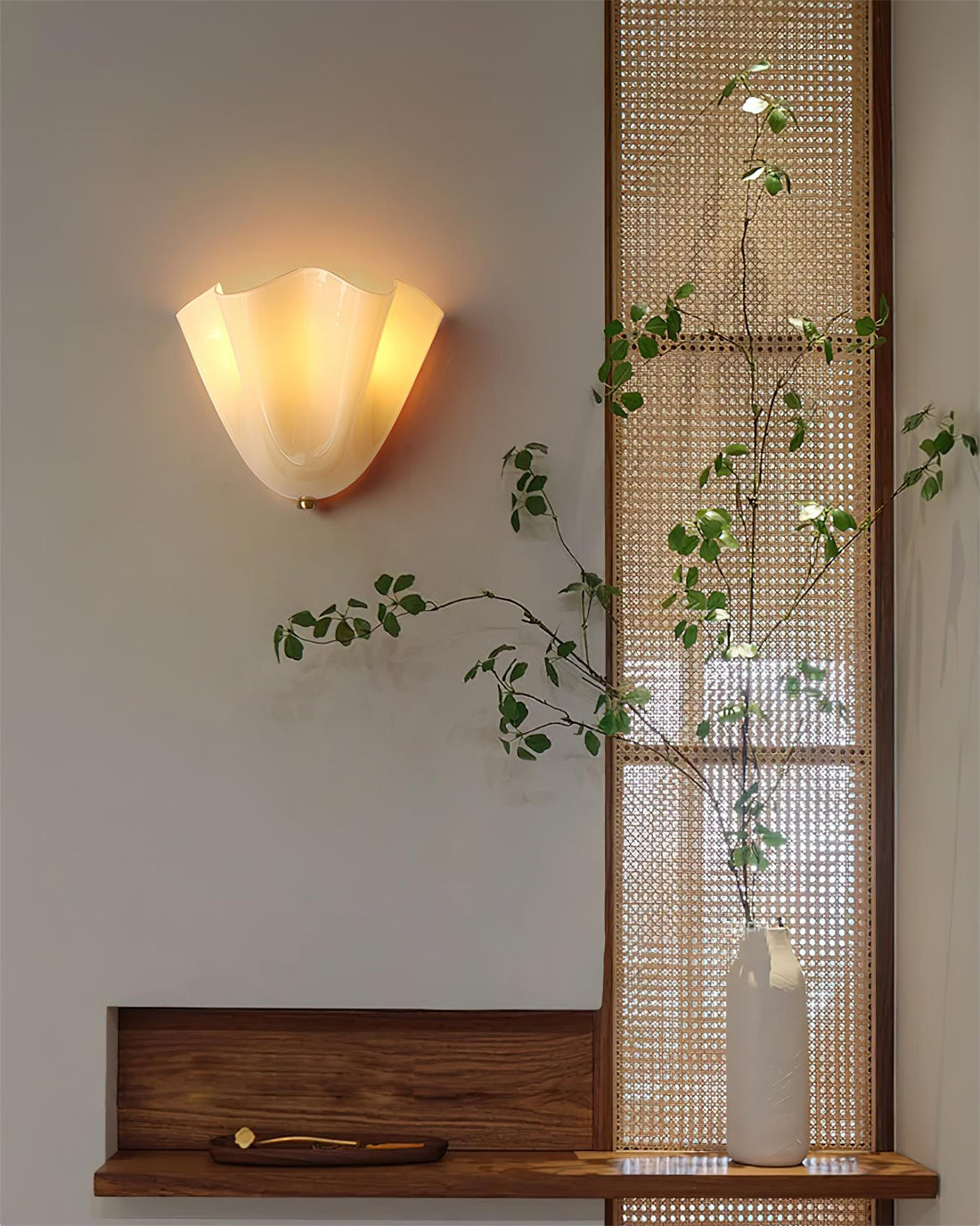 Bellina Modern Wall Light - Artisanal Glass Vera Lamp for Interior Decor