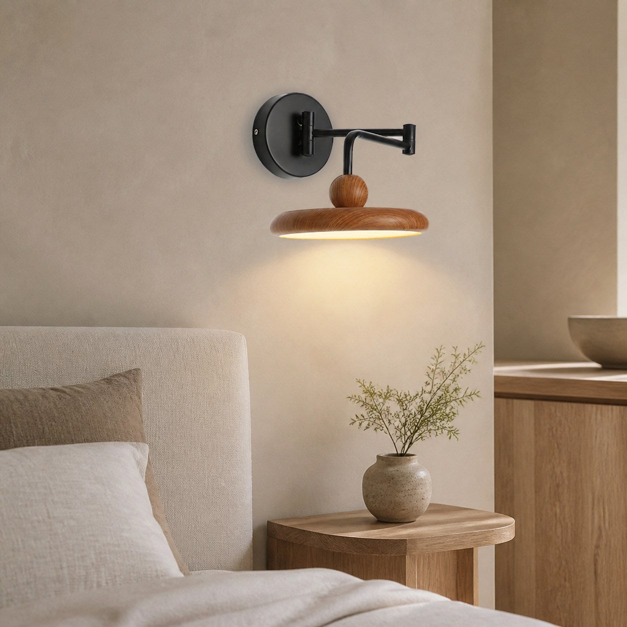 Karlin Wall Lamp