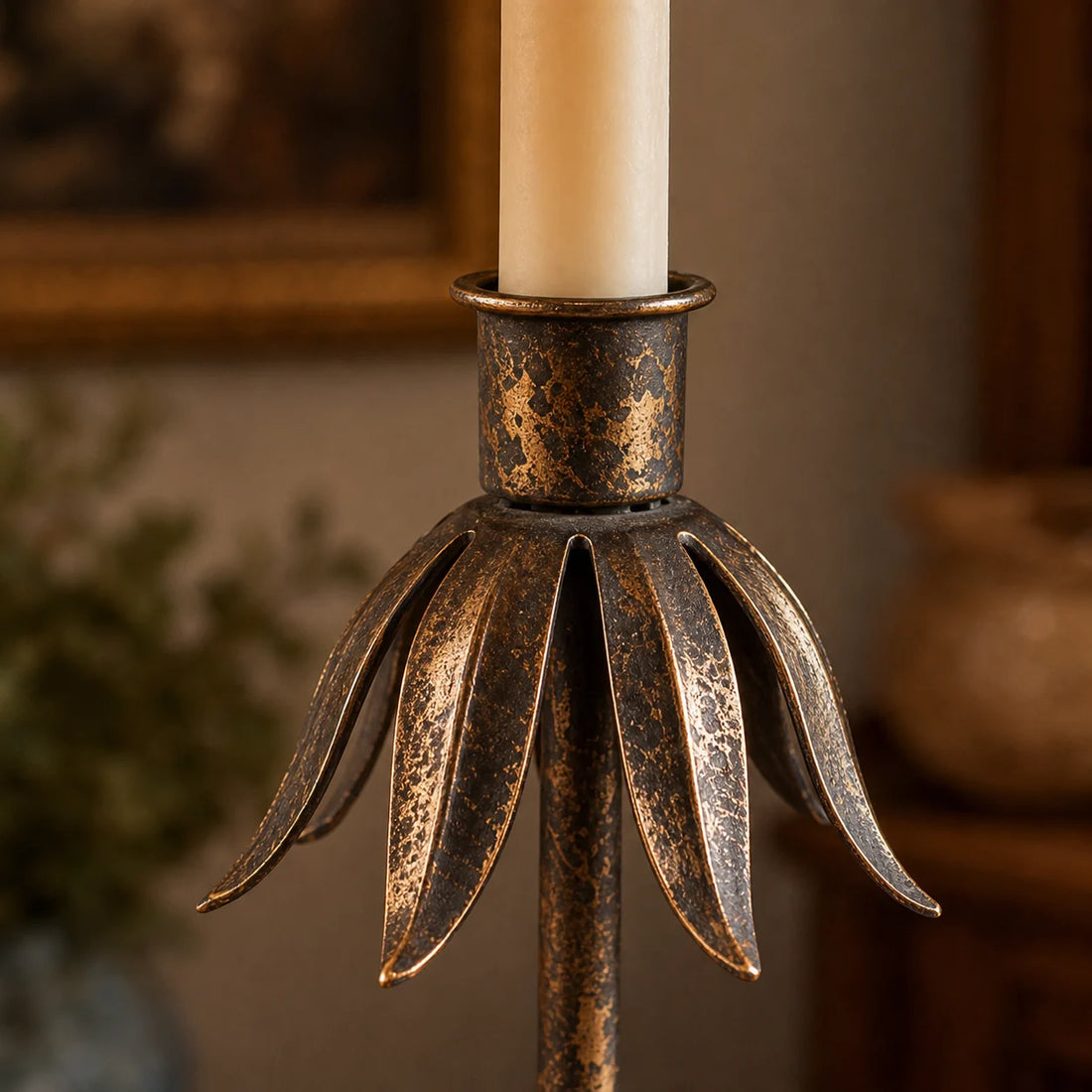 Aura candlestick detail image