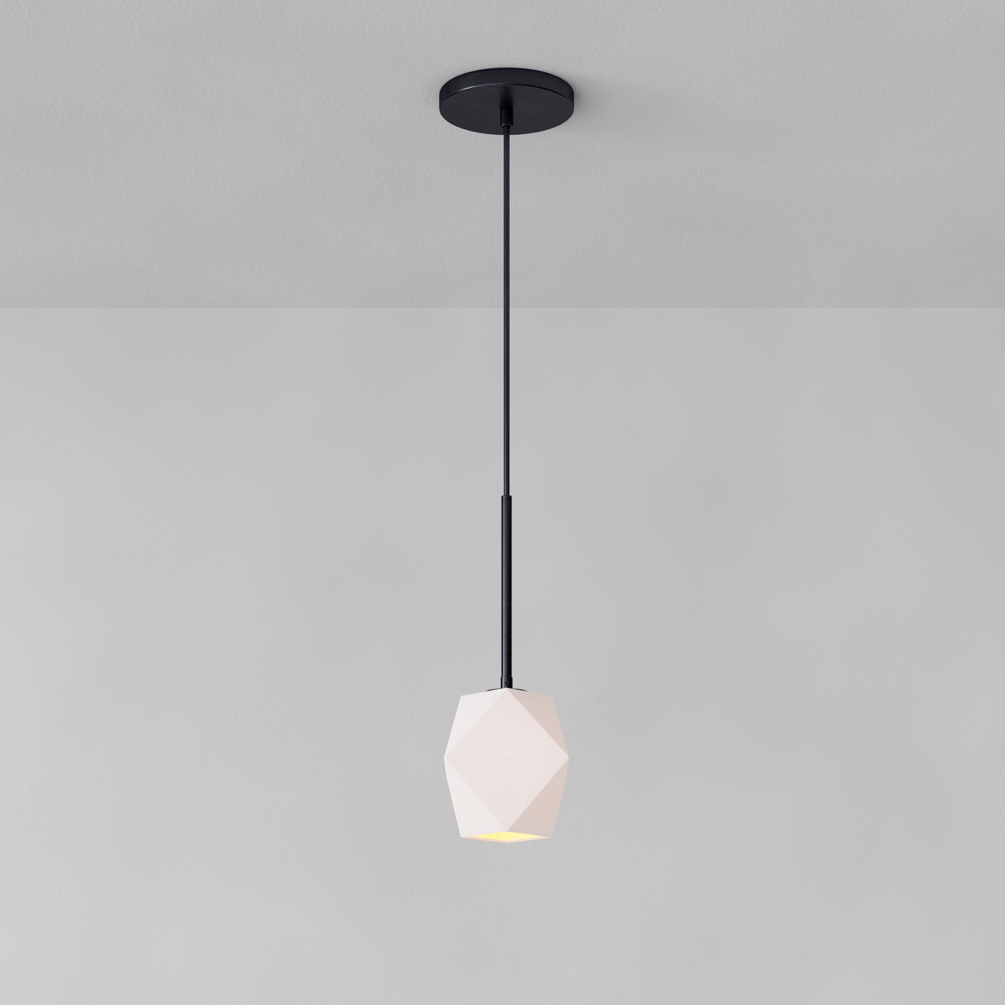 Talvior Faceted Pendant Light – Adjustable Glass Light Fixture