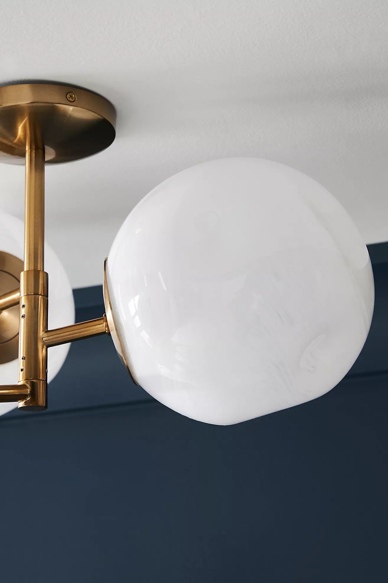 Pawrior Sculptural Ceiling Light – Modern Flush Mount with Brass & Glass Finish