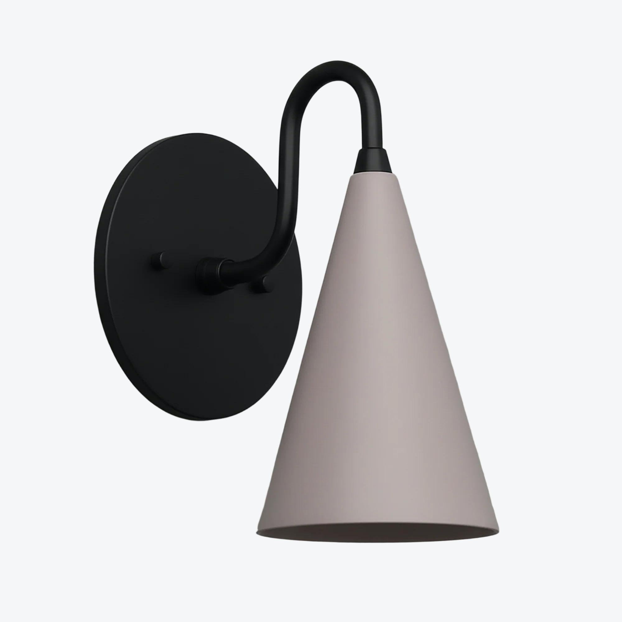 Curva Metal Cone Shade Sconce – Vintage Brass Wall Light for Entryway or Stairwell