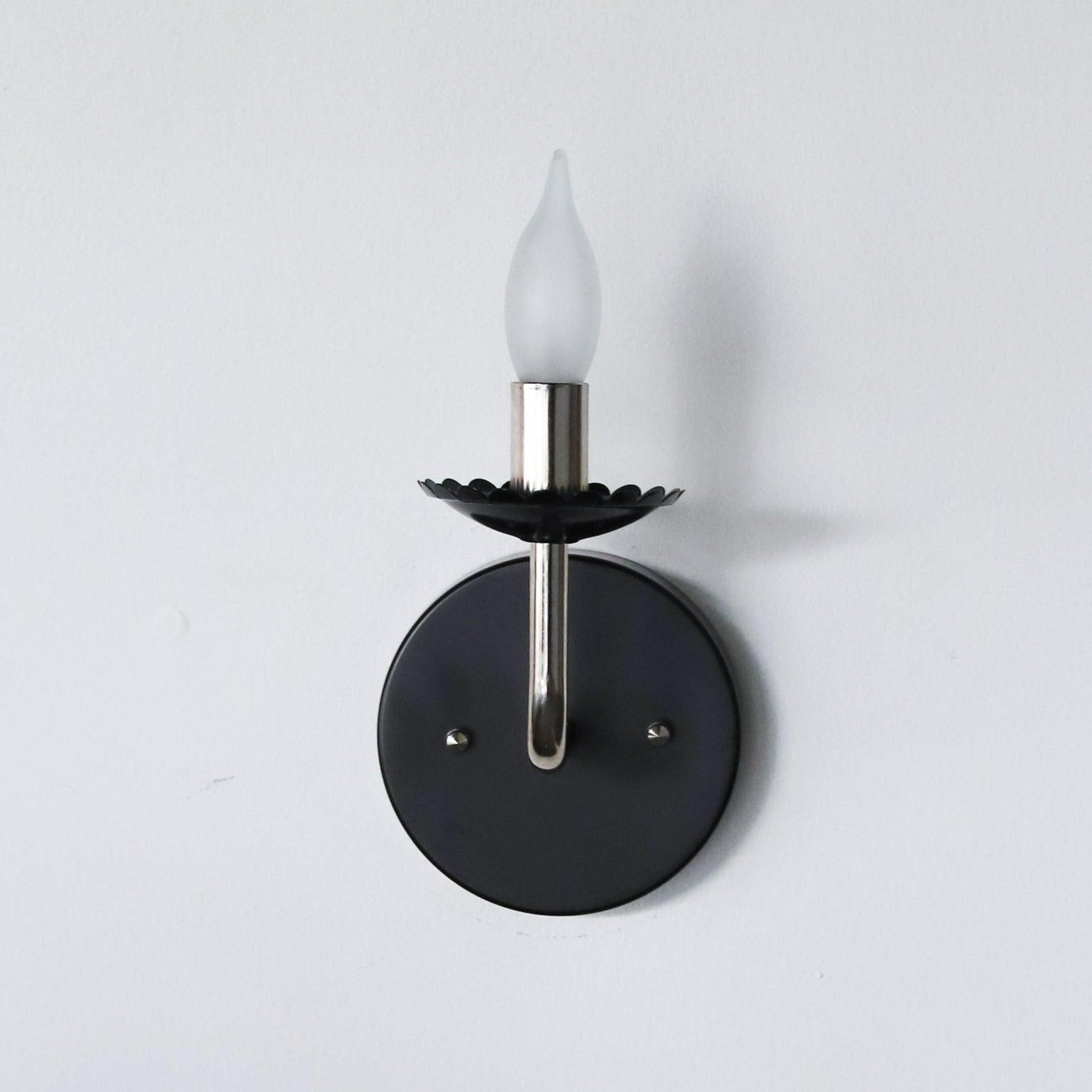 Decorative Wall Sconce Lighting - Retro Minimalist Style for Any Room