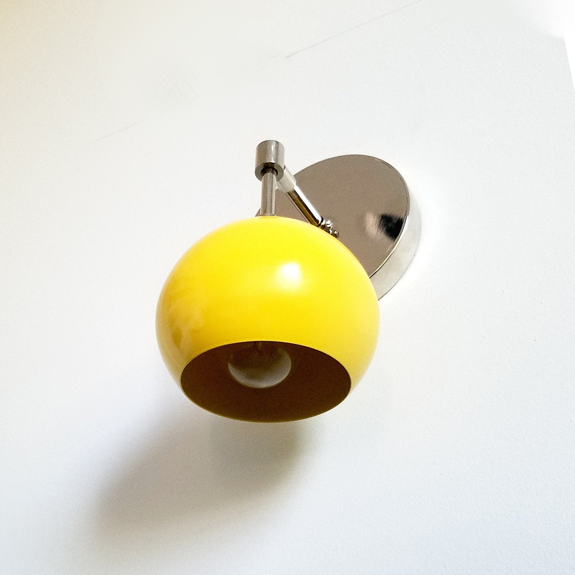 Accent Lighting Globe Wall Sconce in Sunshine Yellow