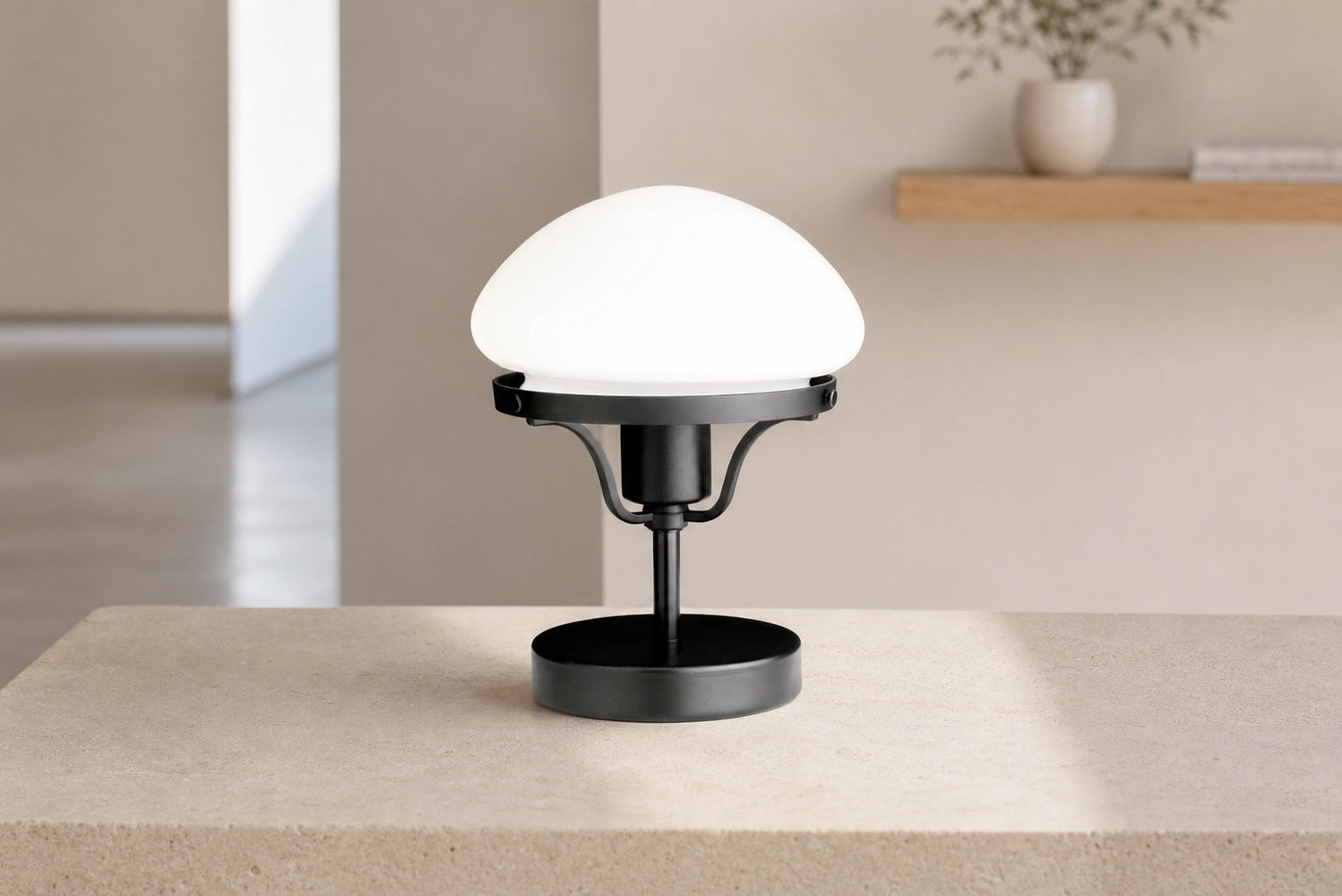 Ornato Luxe Modern Brass or Black Table Lamp - Elegant Desktop Lighting Fixture
