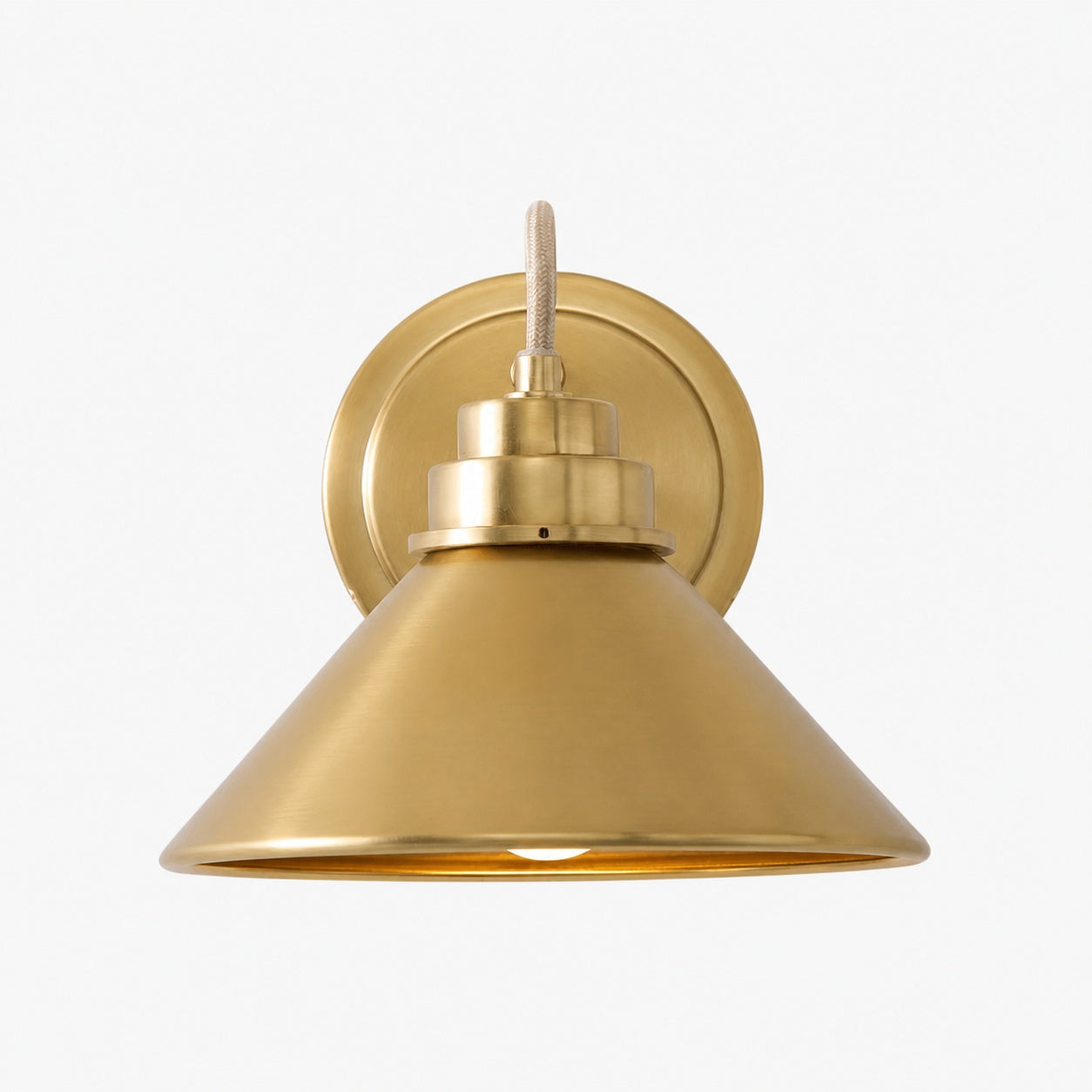Aurenza Sconce – Farmhouse Wall Light with Metal Accents for Cozy Spaces