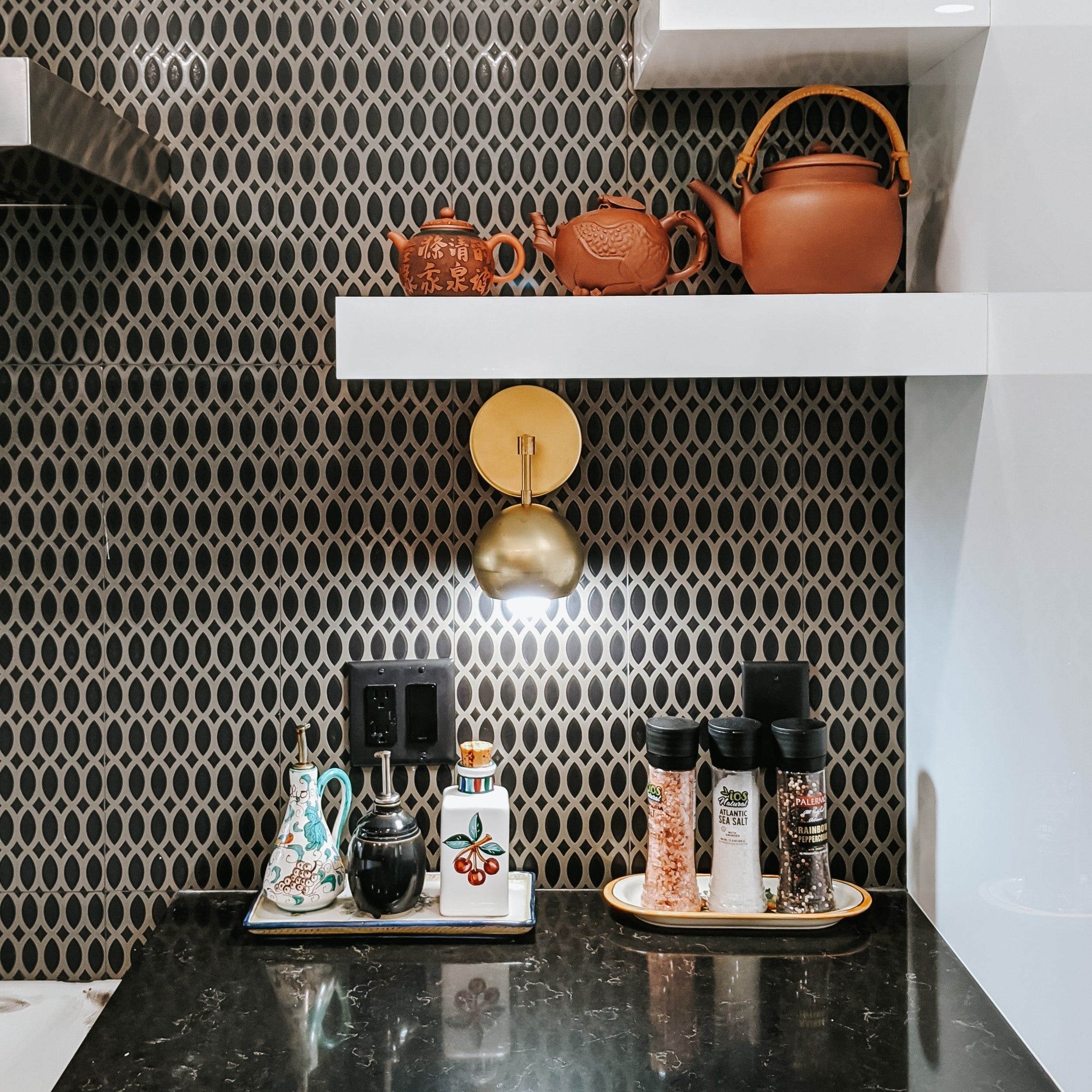 Mid Century Modern Brass Wall Sconce - Versatile Home Accent Light