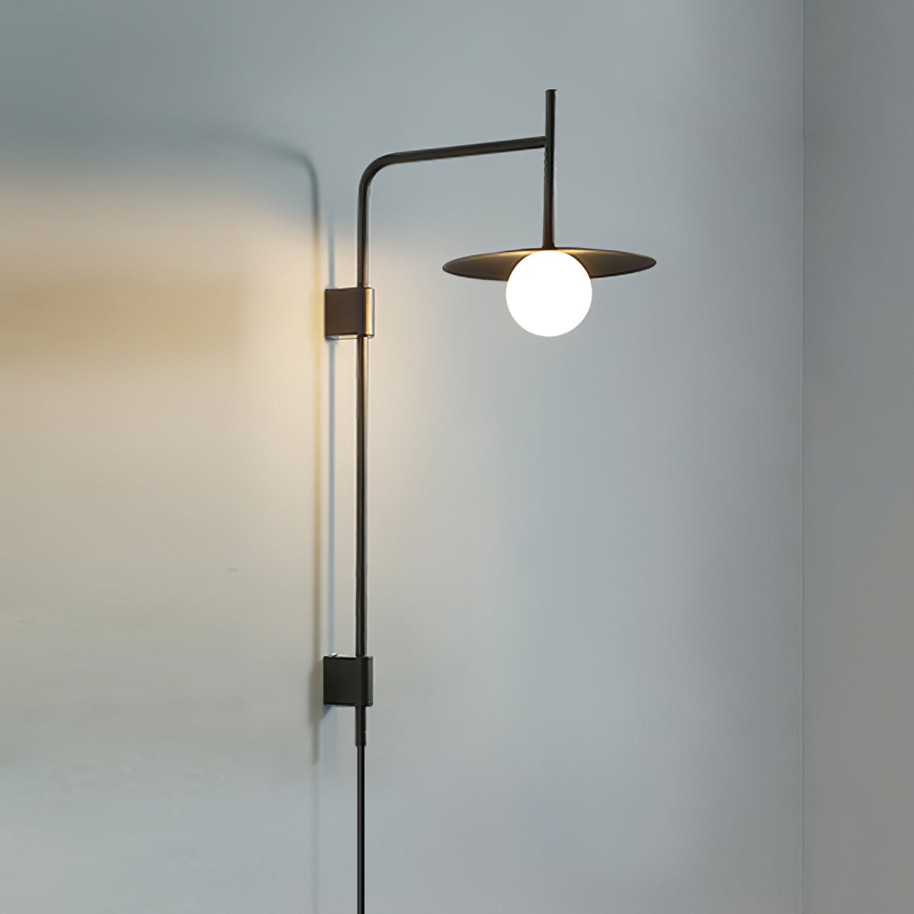 Gea Metal Swing Arm Wall Lamp - Scandinavian Minimalist Nordic Sconce
