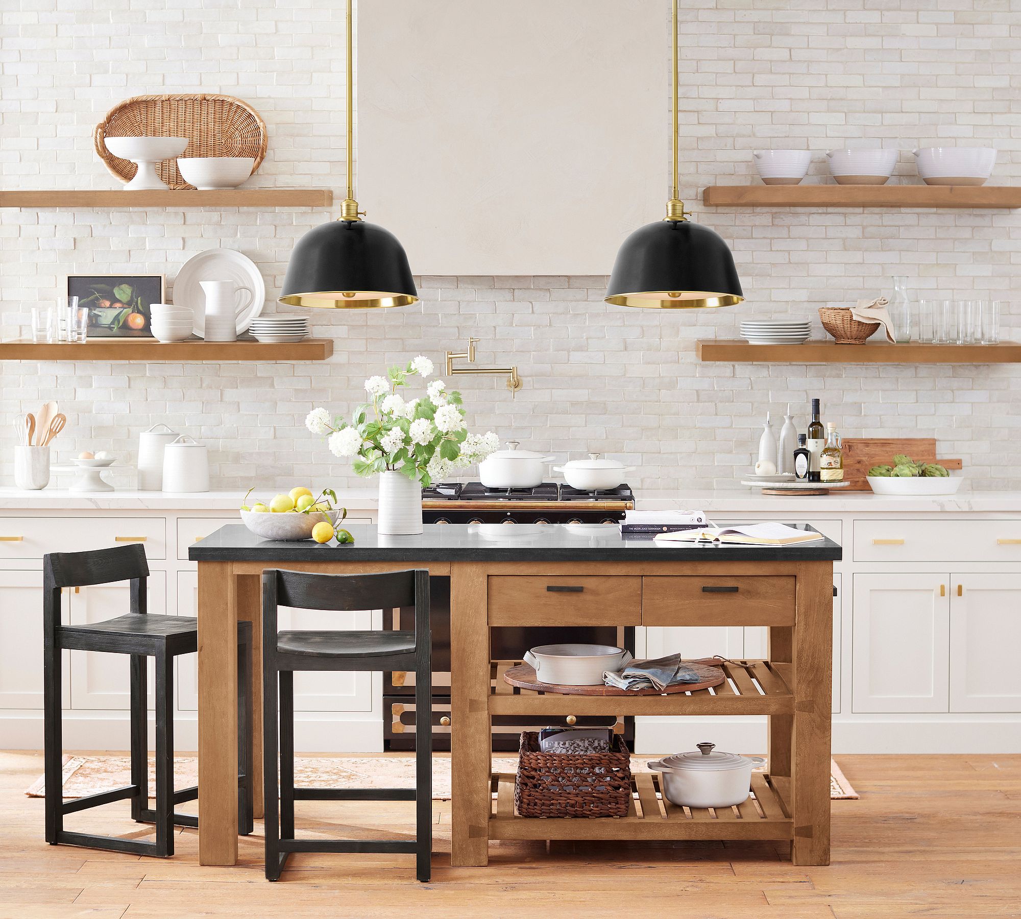 Forvara Metal Pole Pendant Light - Bell Diffuser Design for Kitchen Islands