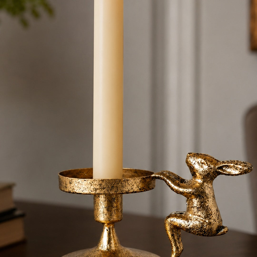 Aura rabbit holder close detail