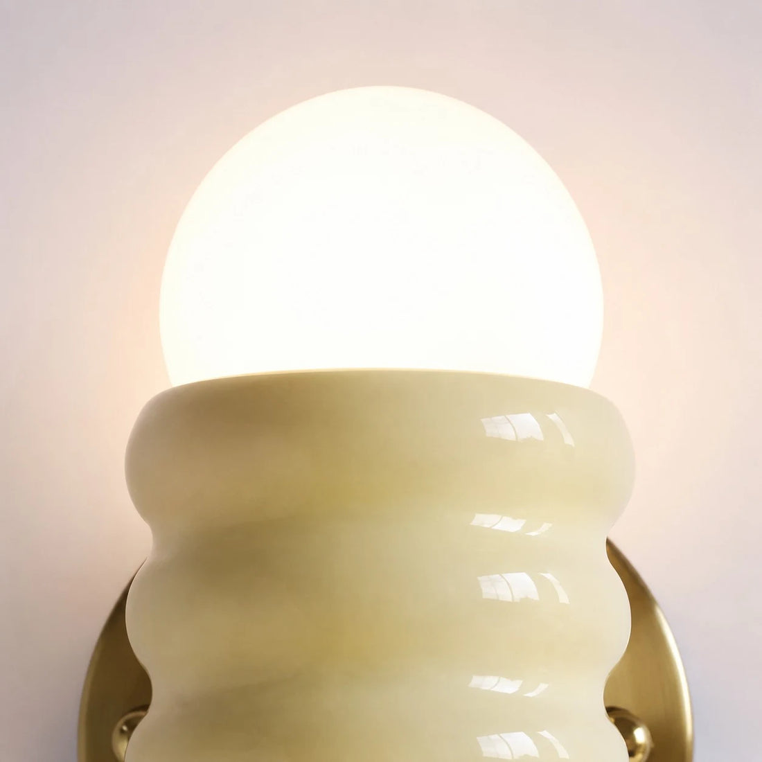 Warm illuminated cream shade detail