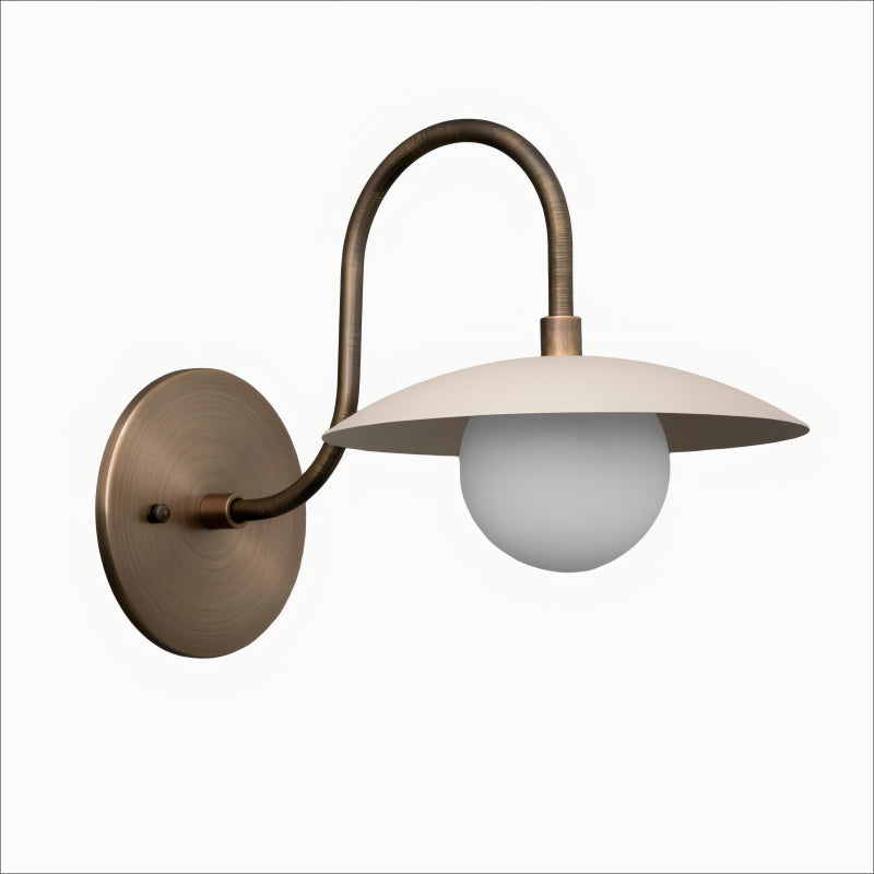 Curva Metal Arched Brass Wall Sconce - Elegant Metal Light for Modern Interiors