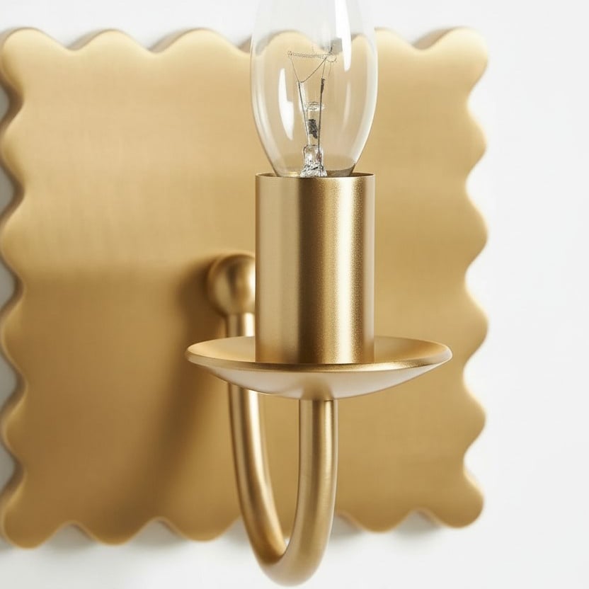 Modo Decorative Wall Light – Modern Wavy Metal Wall Sconce for Bedrooms and Hallways