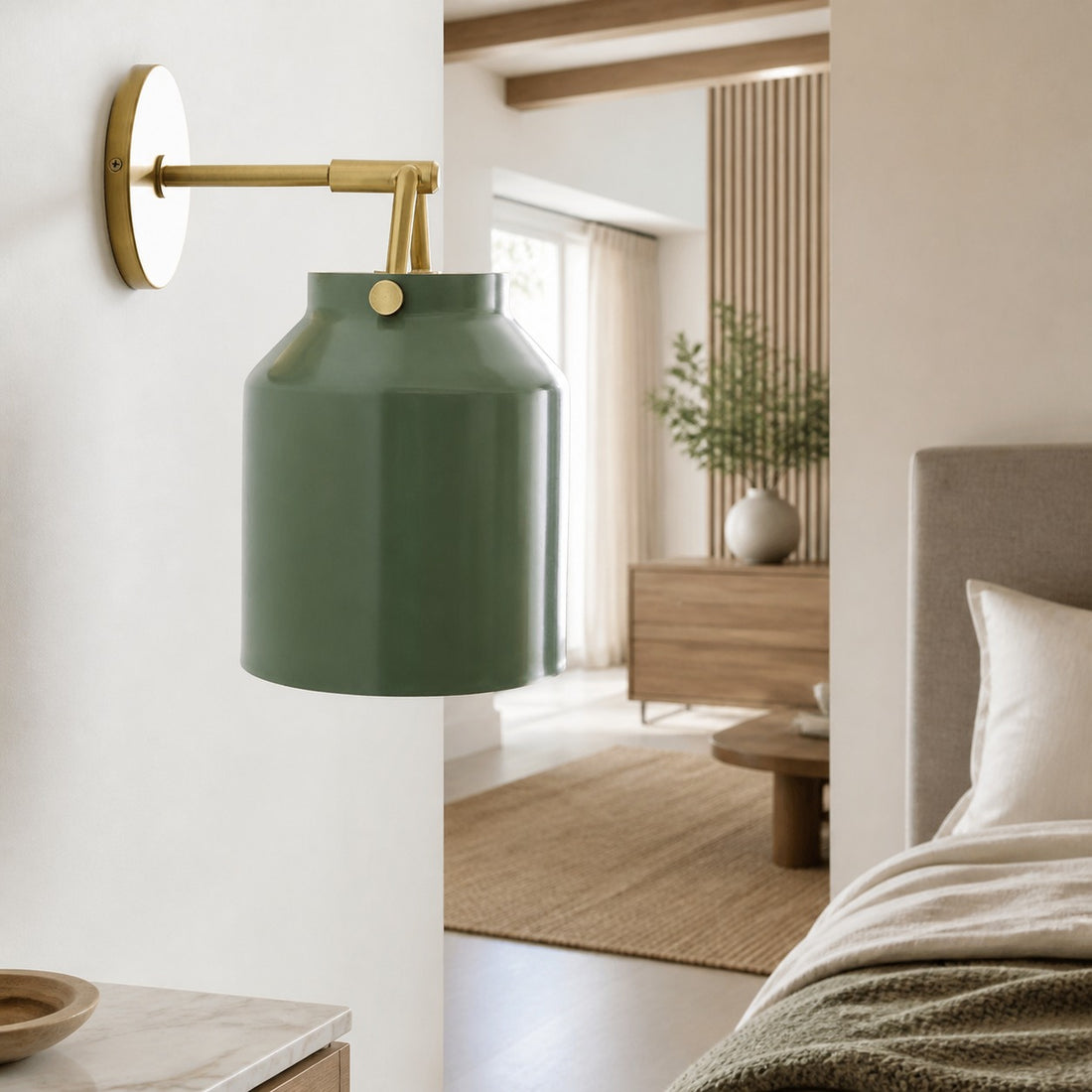 Hanton Modern Minimalist Brass and Glass Sconce – Damp Rated for Bathrooms
