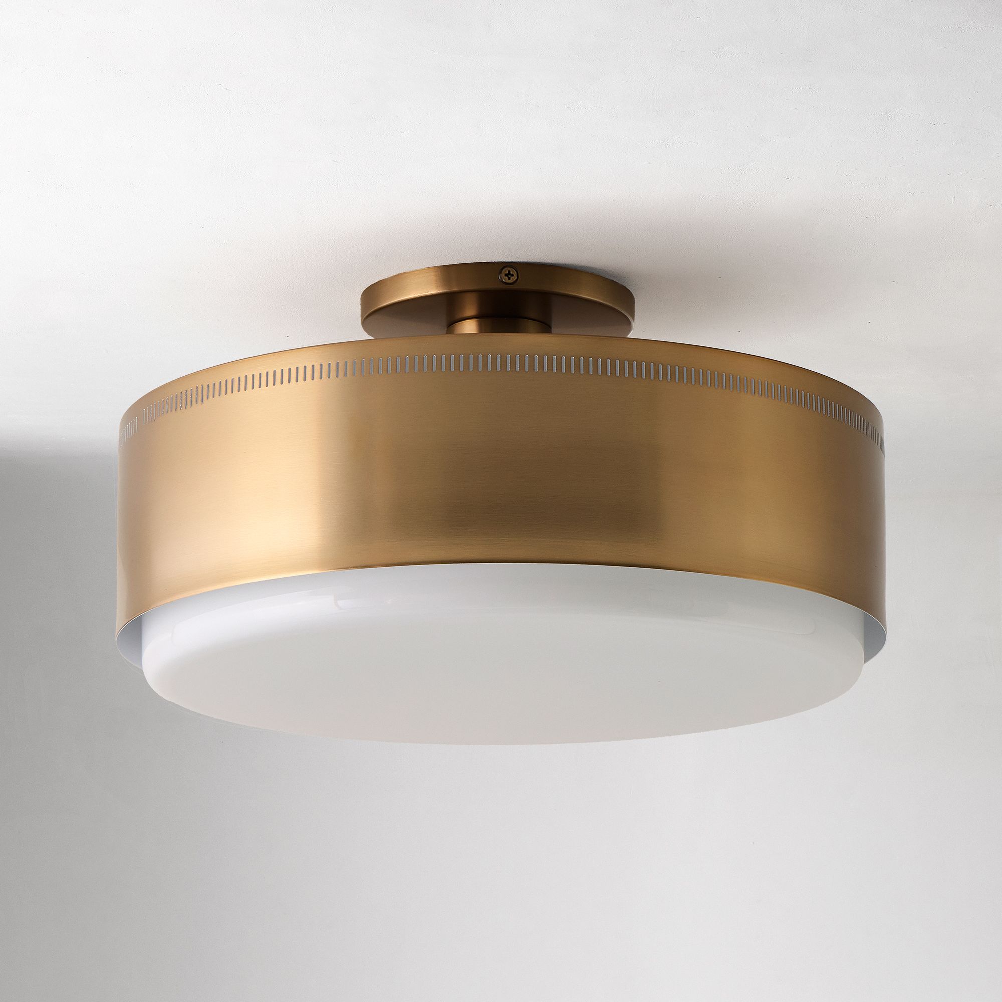 Bolvira Metal Flush Mount - Contemporary Ceiling Light with Subtle Glow