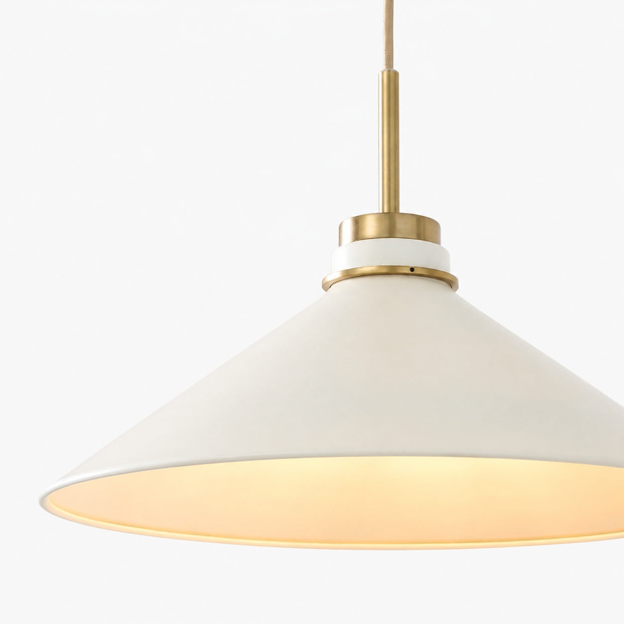Aurenza Pendant – Minimalist Farmhouse Pendant Lamp for Modern Interiors