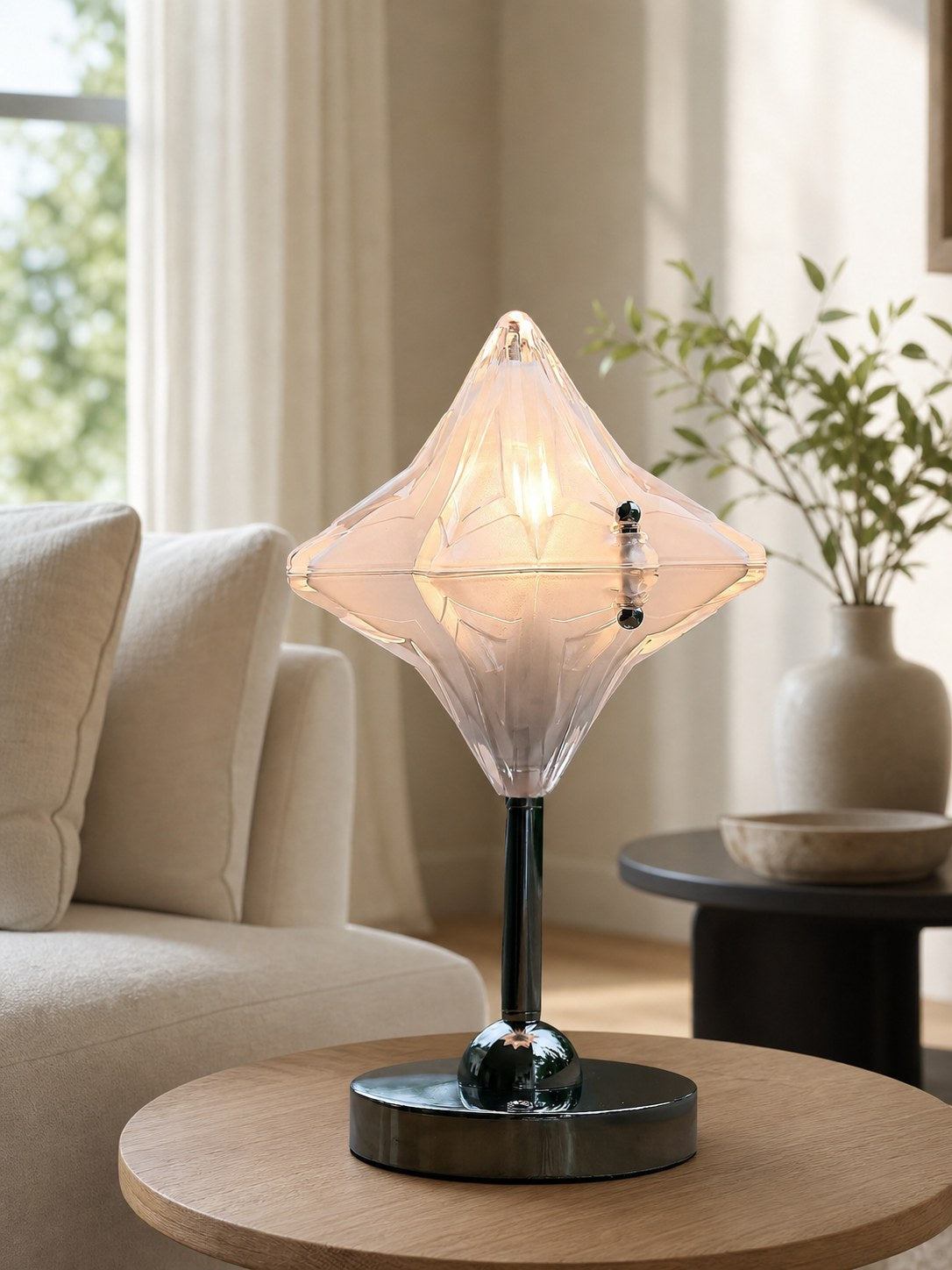 Art Deco Star Table Lamp - Frosted Glass Light for Modern Bedrooms - Astris Lyra