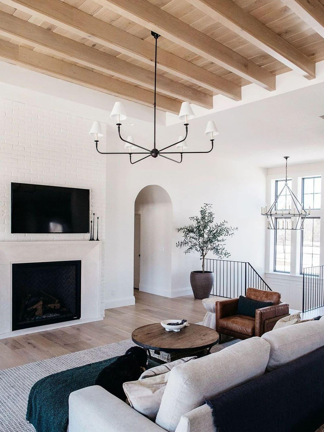 Piaf Grande Modern Industrial Metal Chandelier